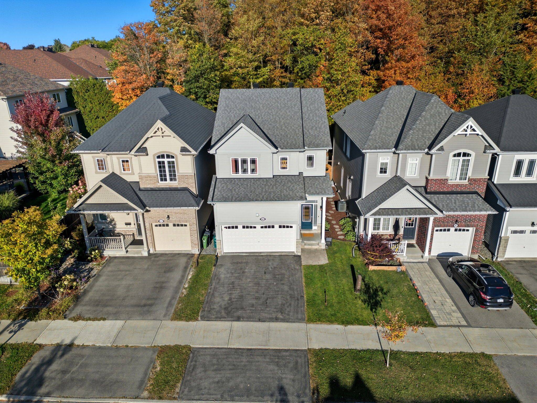 Kanata, ON K2M 0L1,463 Meadowbreeze DR