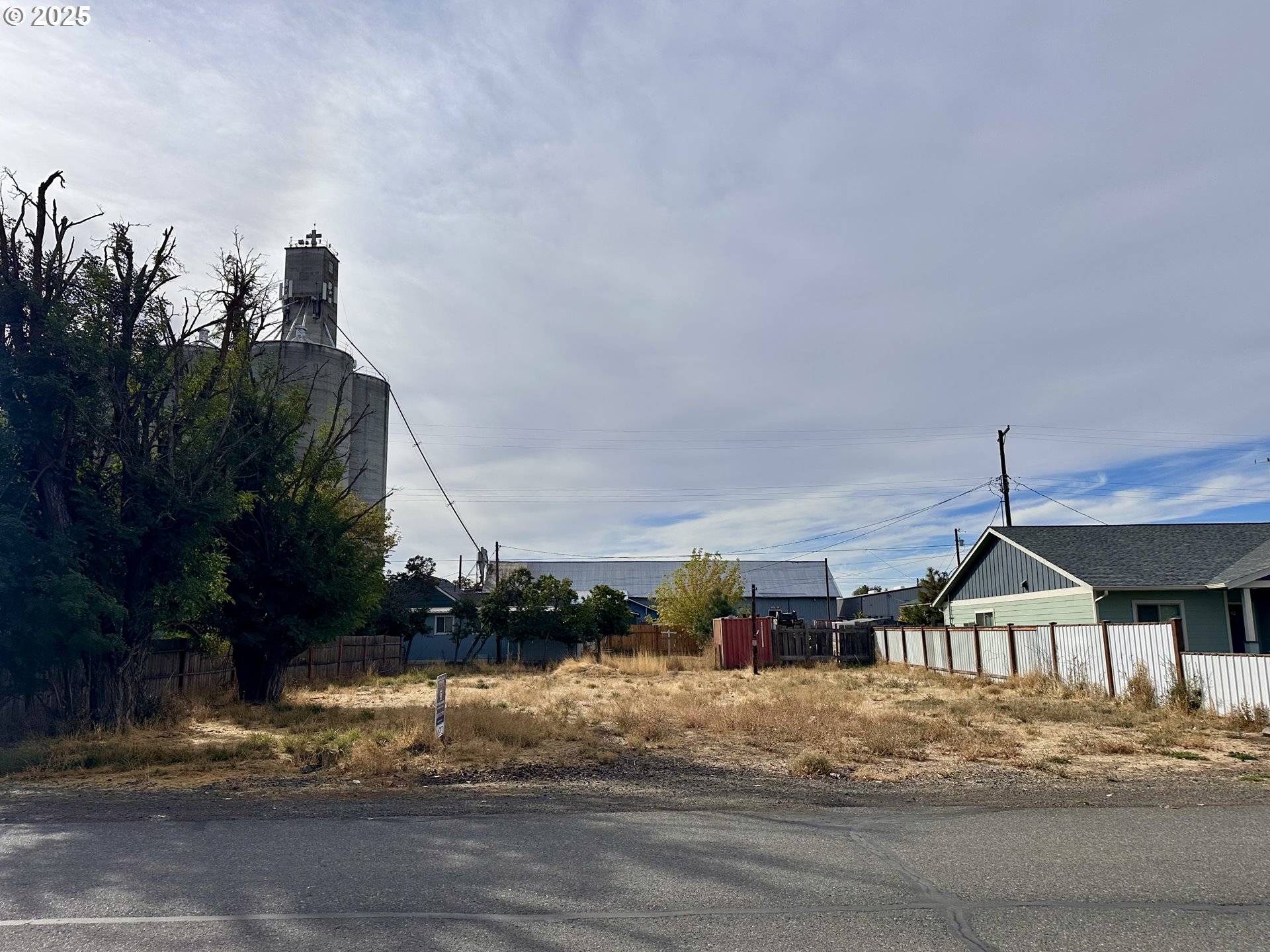 Goldendale, WA 98620,204 W DARLAND ST