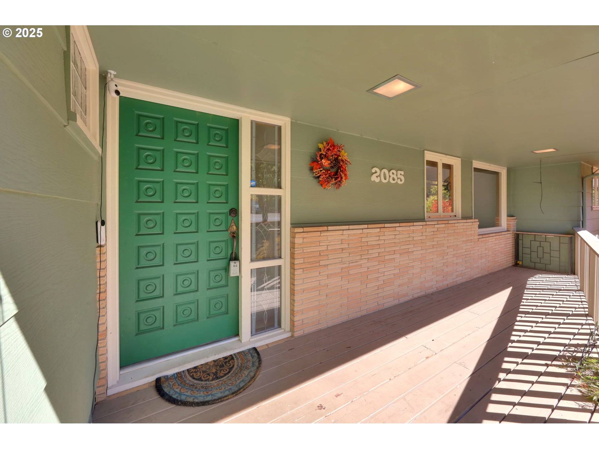 Eugene, OR 97405,2085 TRILLIUM ST