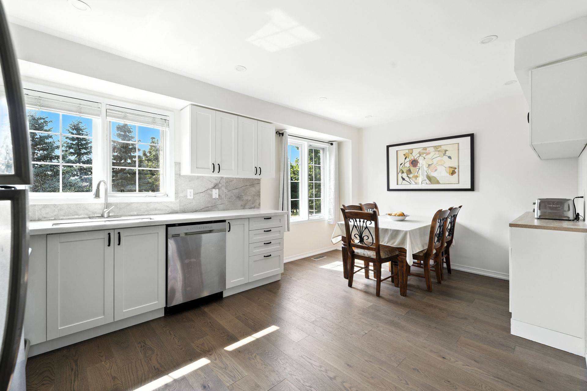 Aurora, ON L4G 7N3,12 Stiles AVE