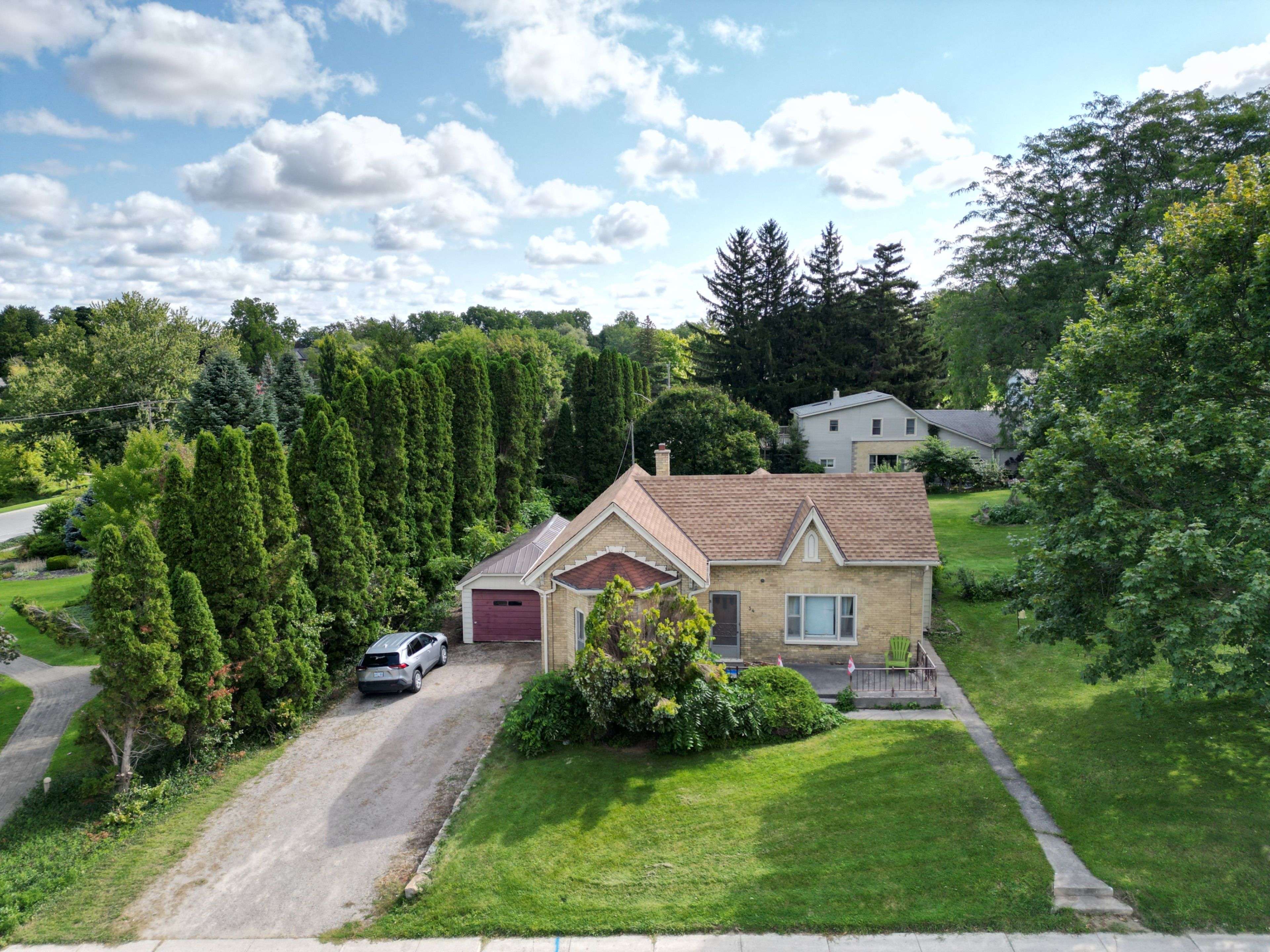 South Huron, ON N0M 1S1,34 Main ST S