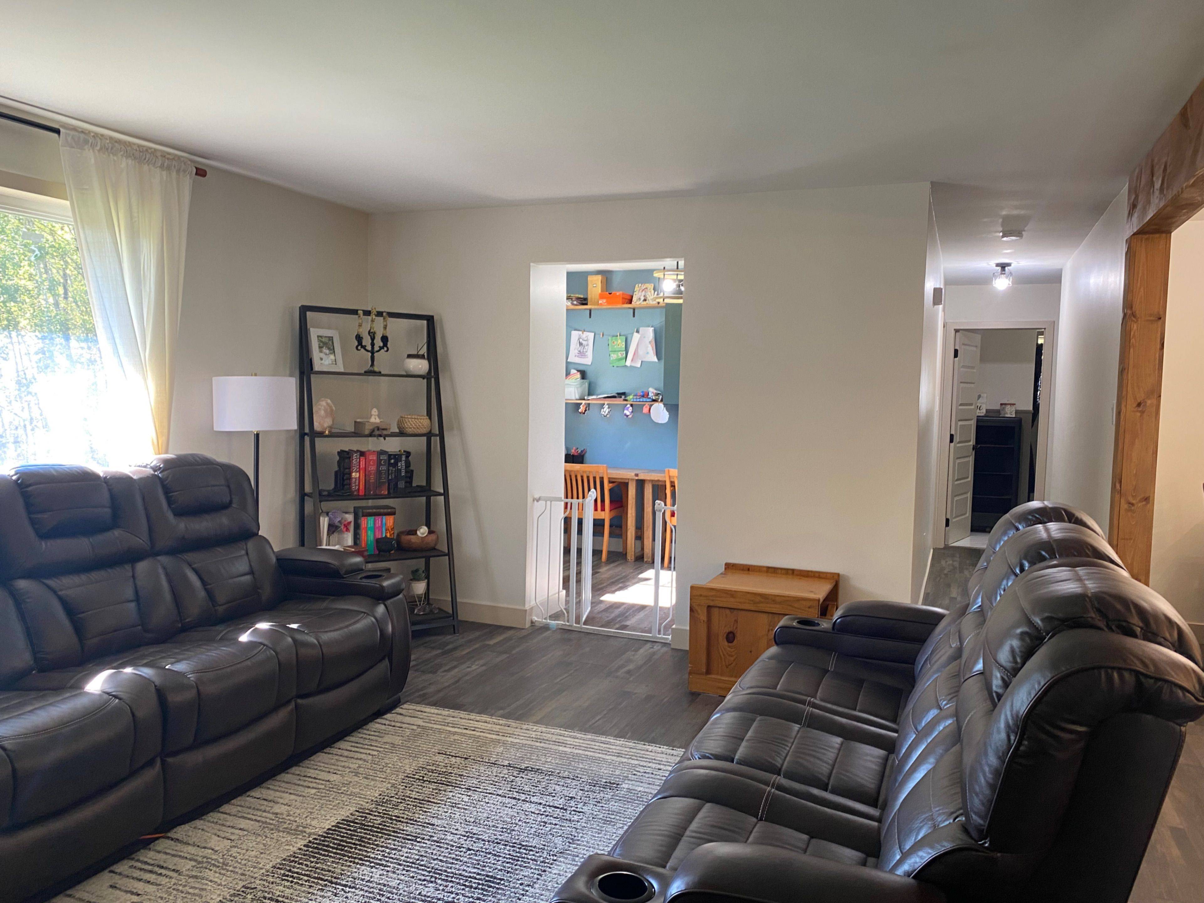 Timiskaming, ON P0J 1C0,466609 Kerr Lake RD