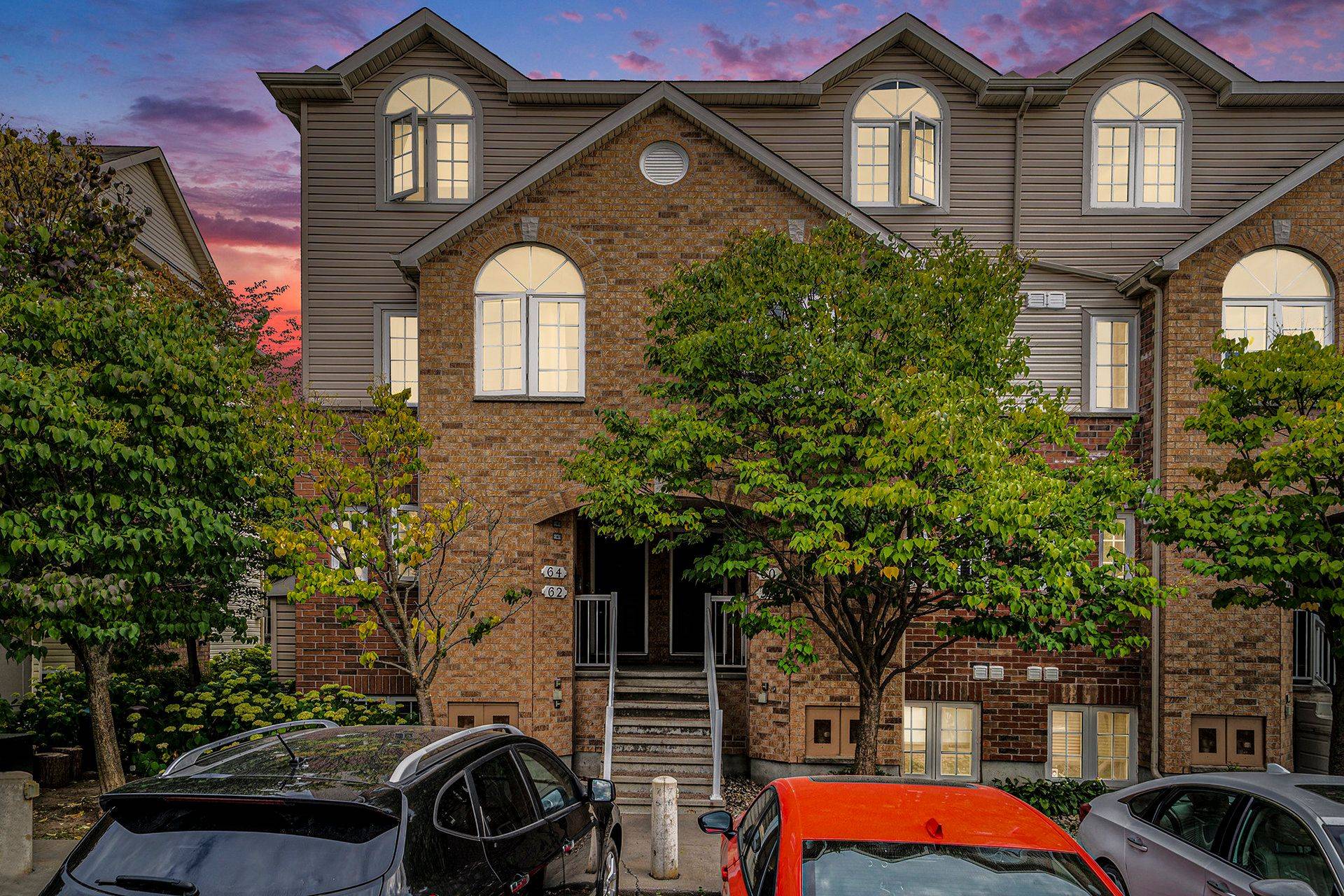 Cyrville - Carson Grove - Pineview, ON K1J 0J2,58 Steele Park Private