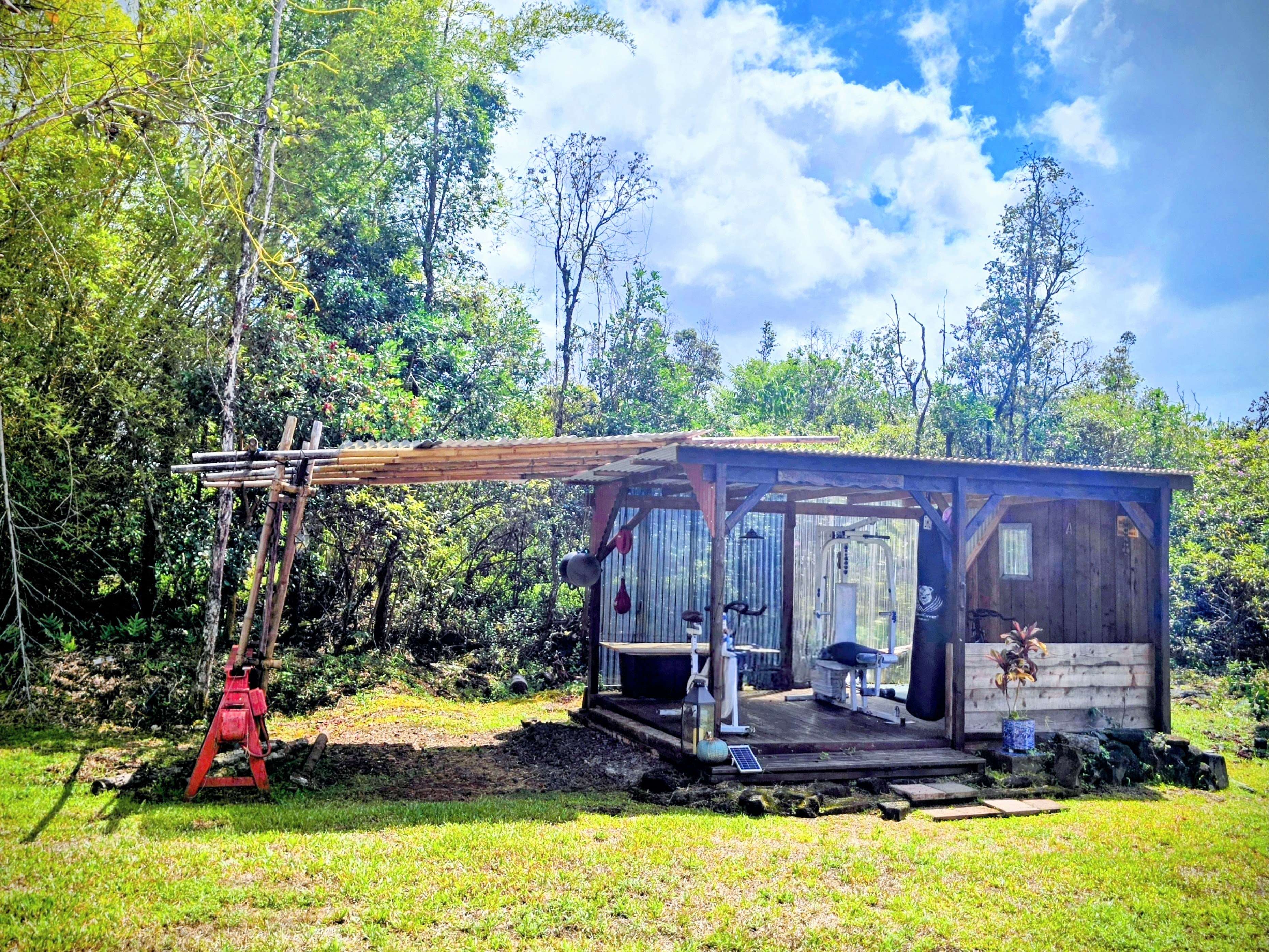 Keaau, HI 96749,15-2031 24TH AVE