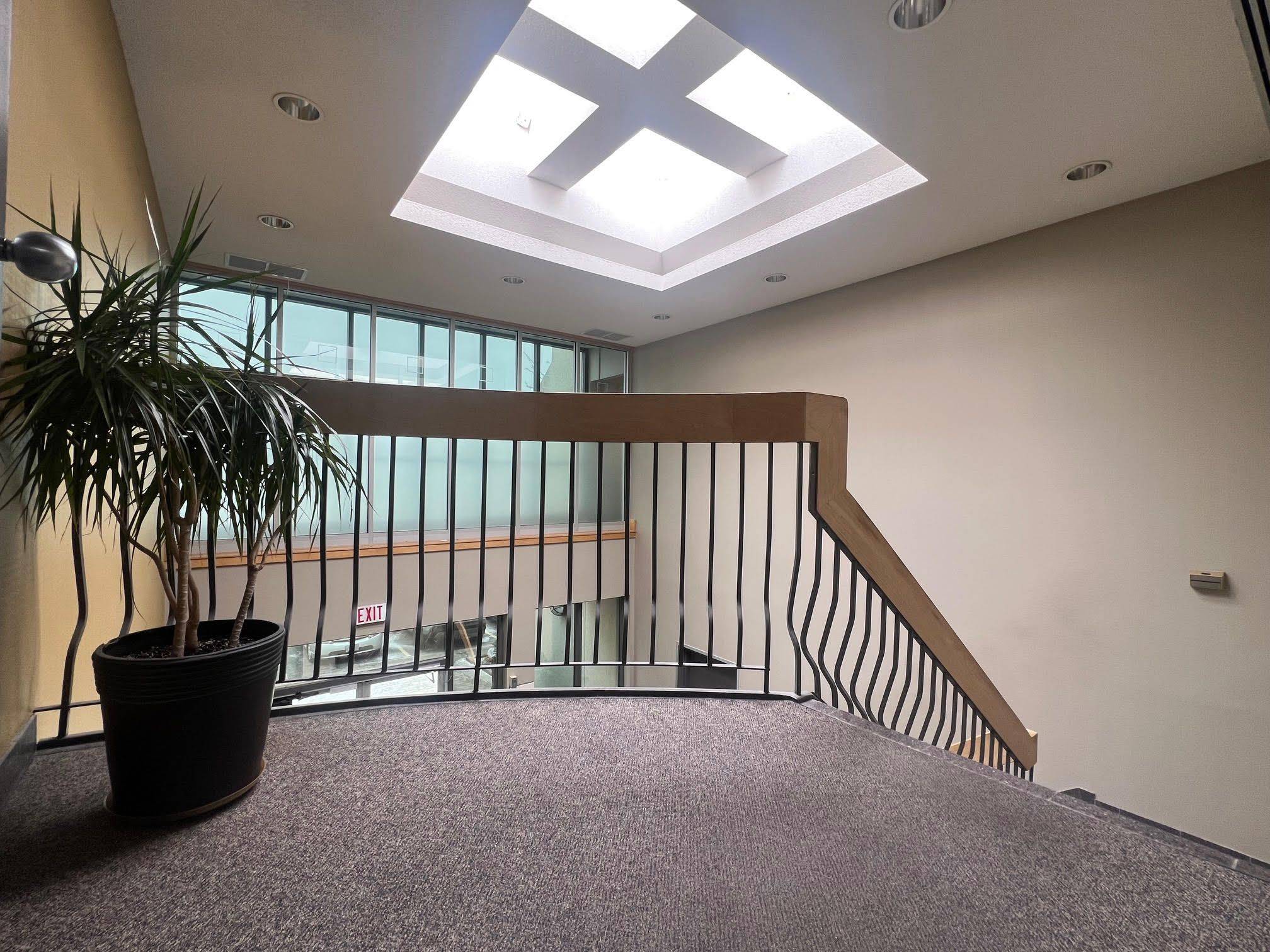 Markham, ON L3R 0C8,275 Renfrew DR #208