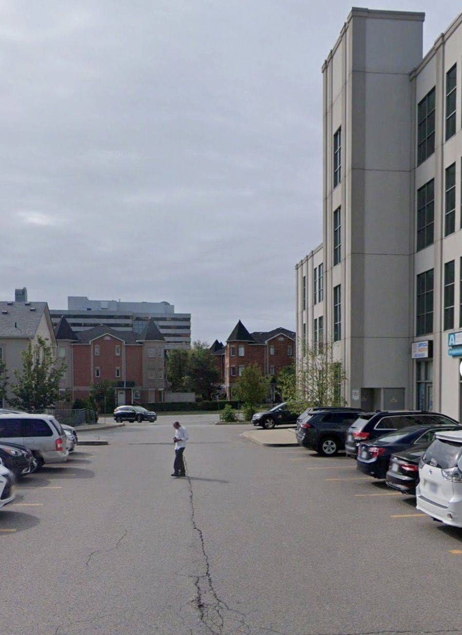 Toronto E11, ON M1B 2W1,1585 Markham RD #303