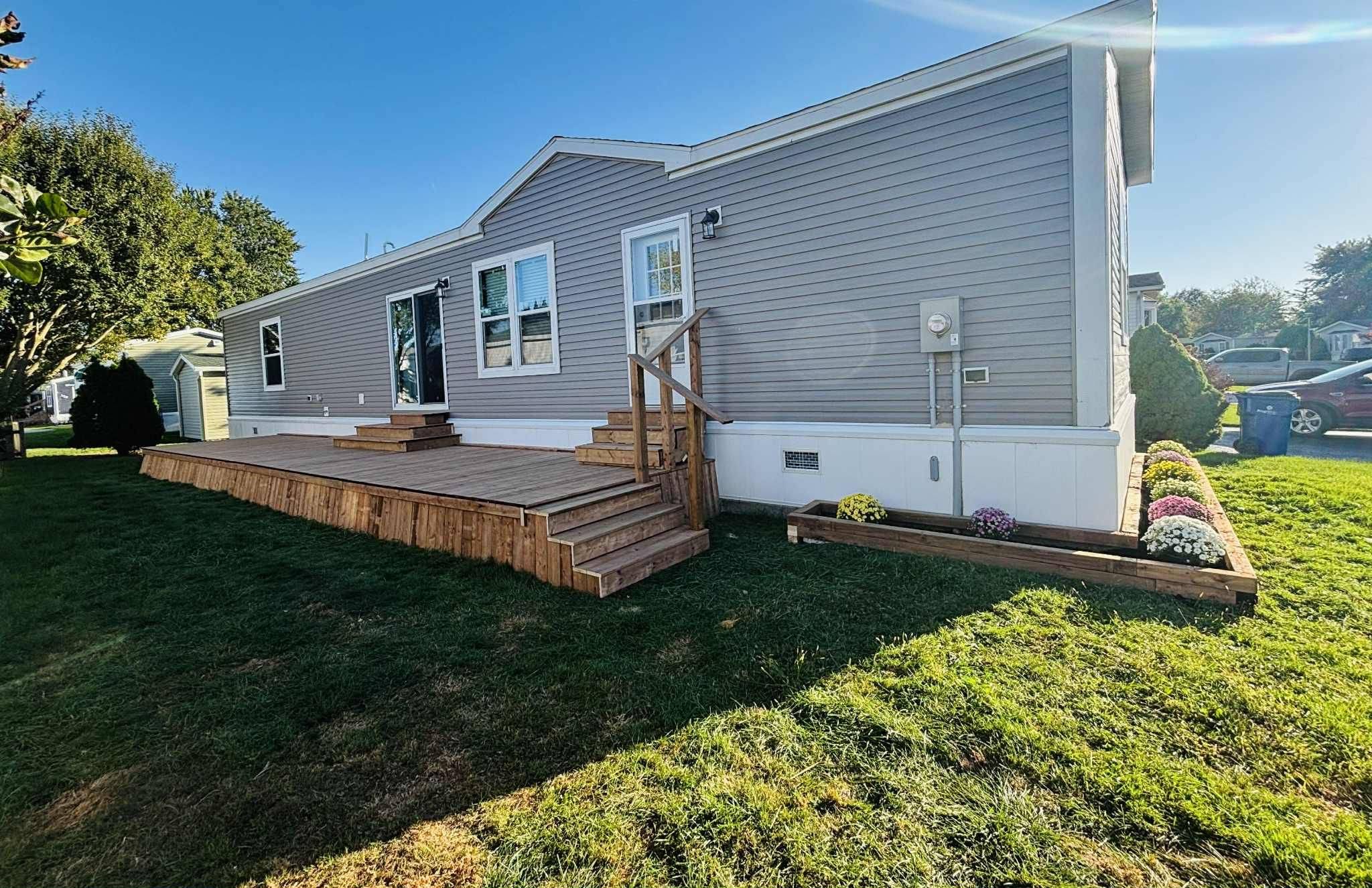 Chatham-kent, ON N7L 4E4,142 Regency DR