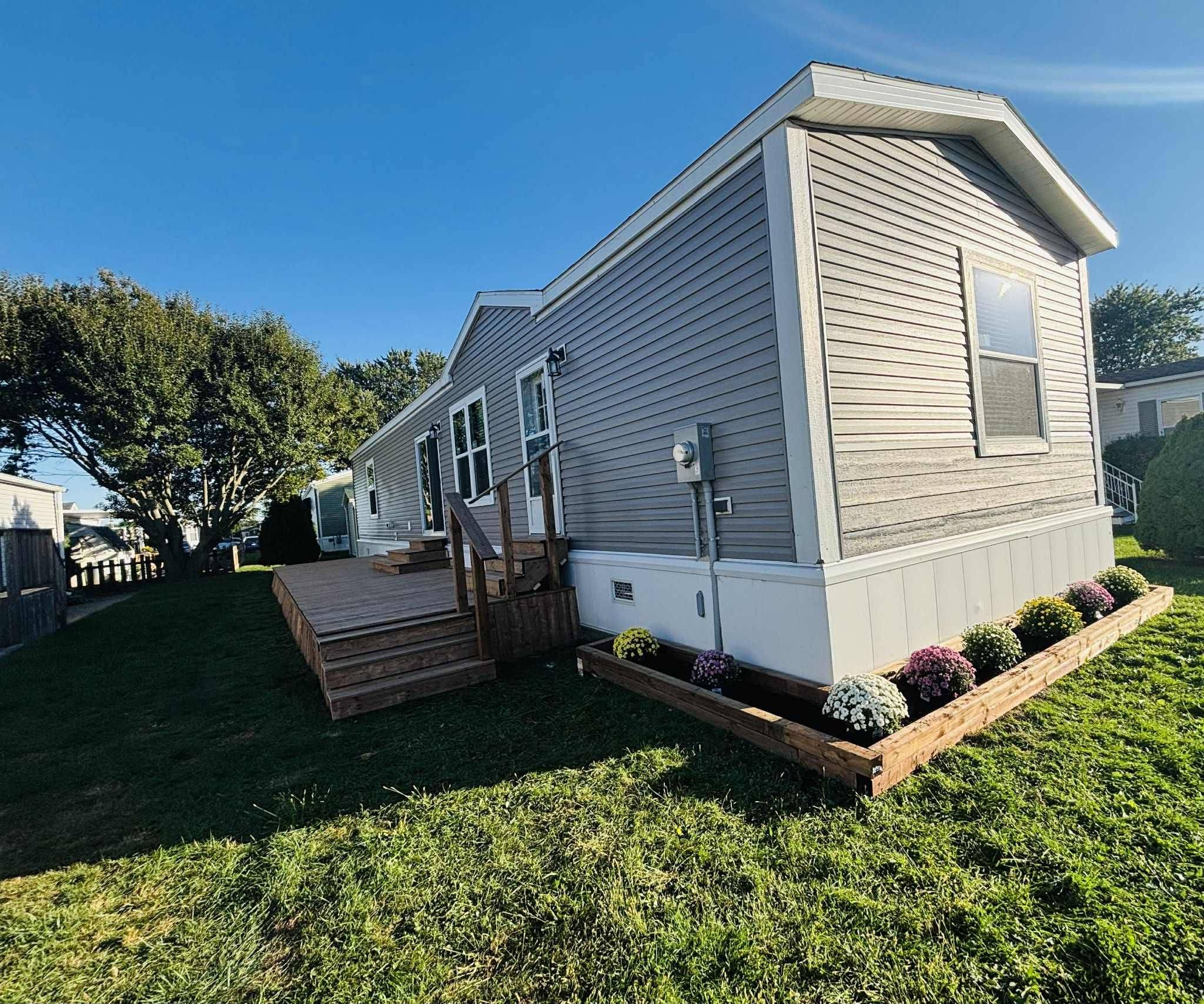 Chatham-kent, ON N7L 4E4,142 Regency DR