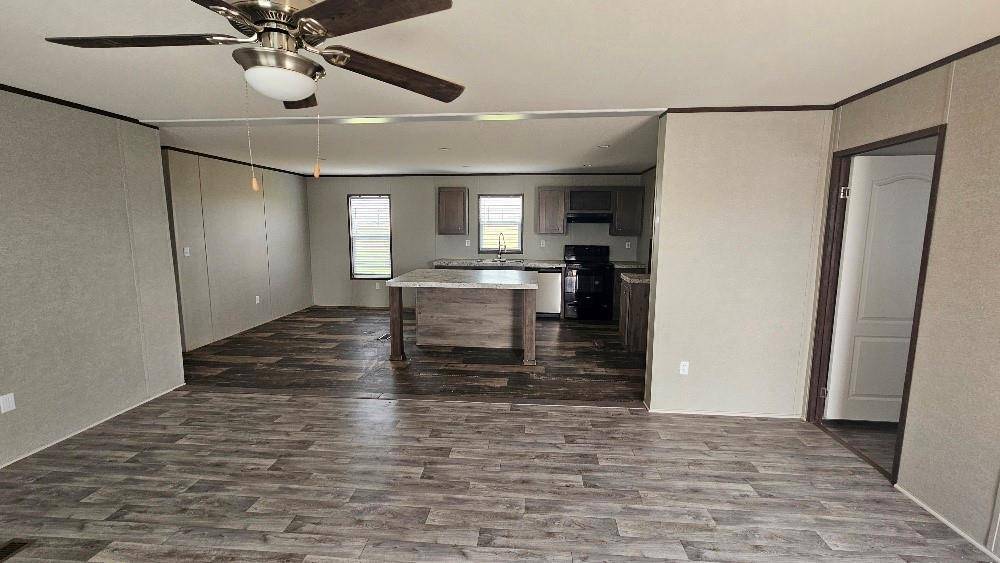 Shallowater, TX 79363,6901 Pr Henry