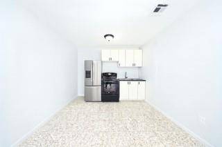 Staten Island, NY 10303,472 Netherland AVE