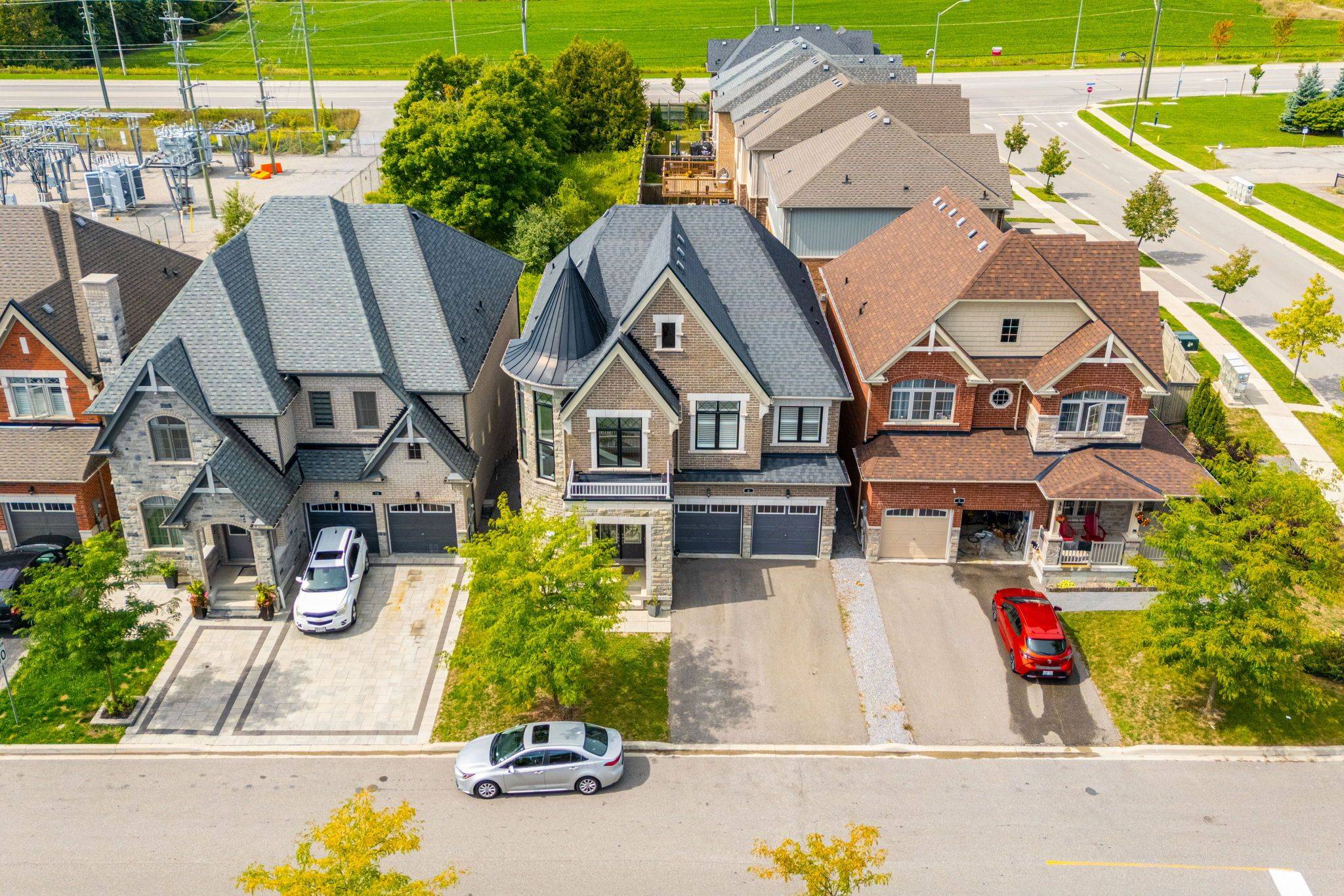 East Gwillimbury, ON L0G 1R0,6 Leaden Hall DR