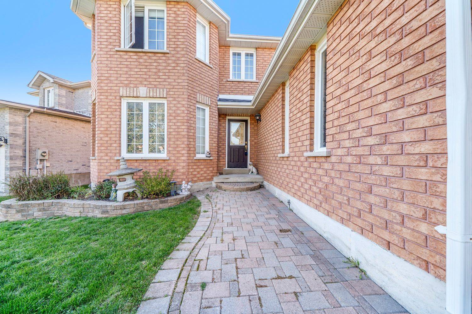 Barrie, ON L4N 8W1,7 Teal PL