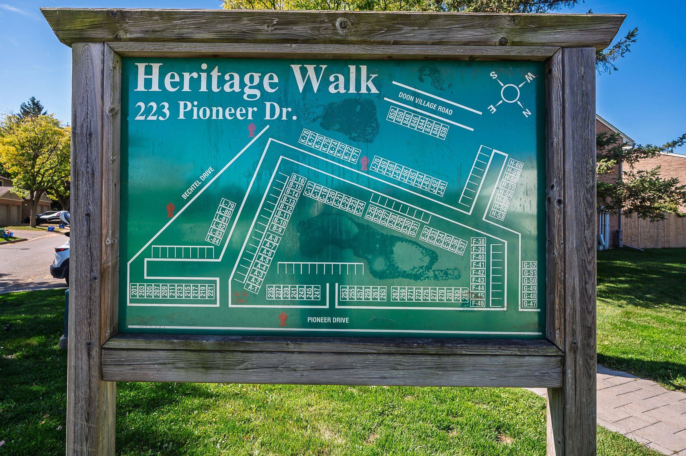 Kitchener, ON N2P 1L9,223 Pioneer DR #L80