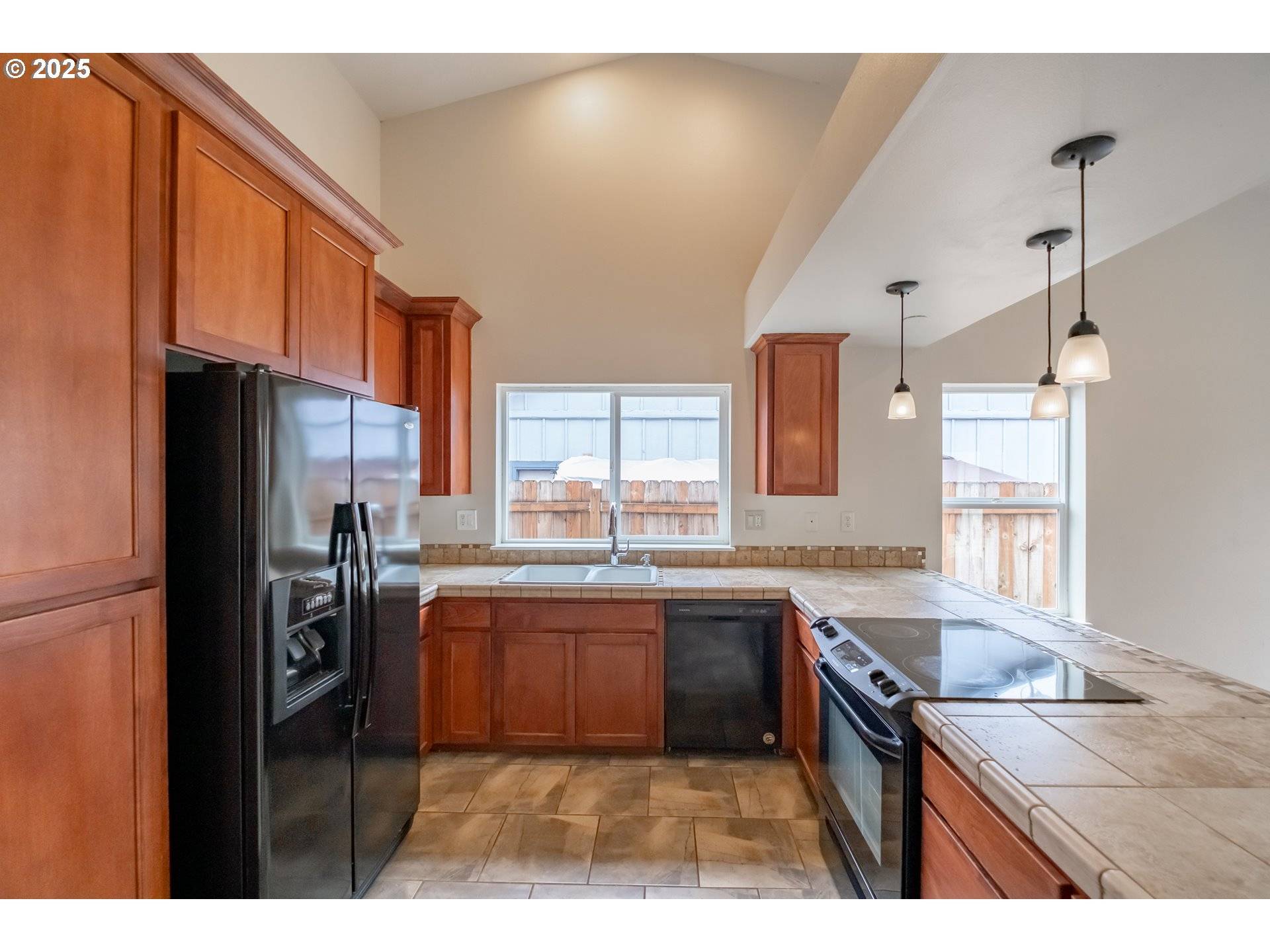 Scio, OR 97374,38601 DOGWOOD ST