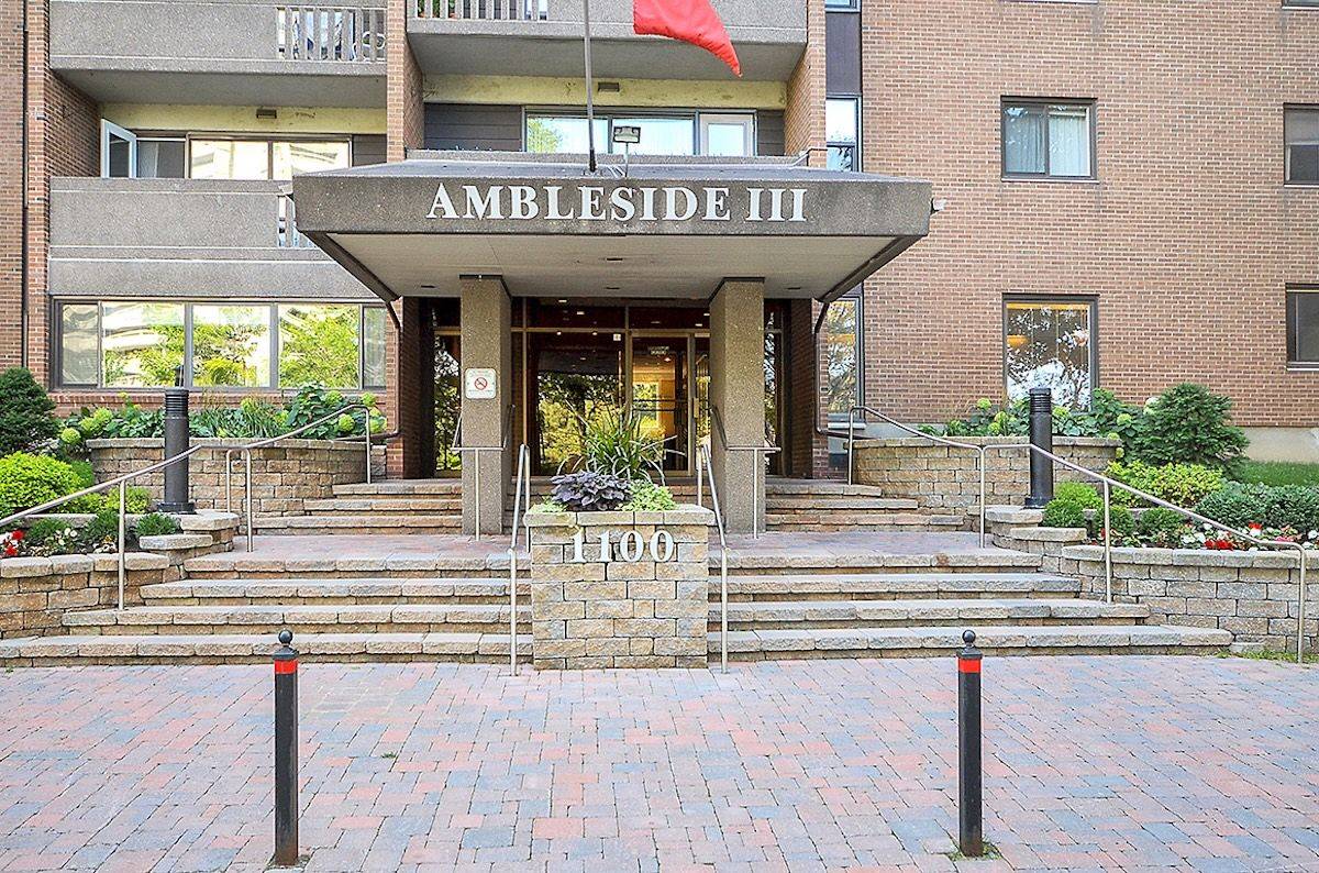 Woodroffe, ON K2B 8G6,1100 Ambleside DR #807