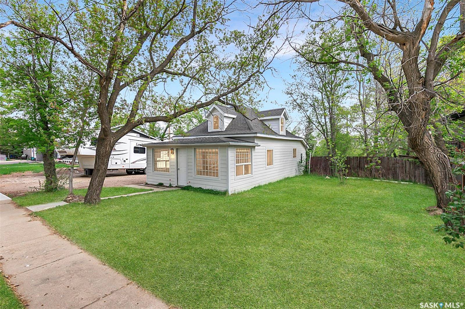 Kerrobert, SK S0L 1R0,632 Saskatchewan AVENUE