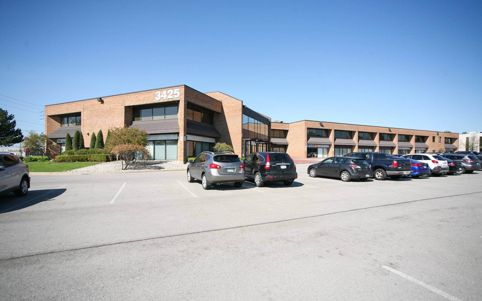 3425 Harvester RD #202, Burlington, ON L7N 3N1
