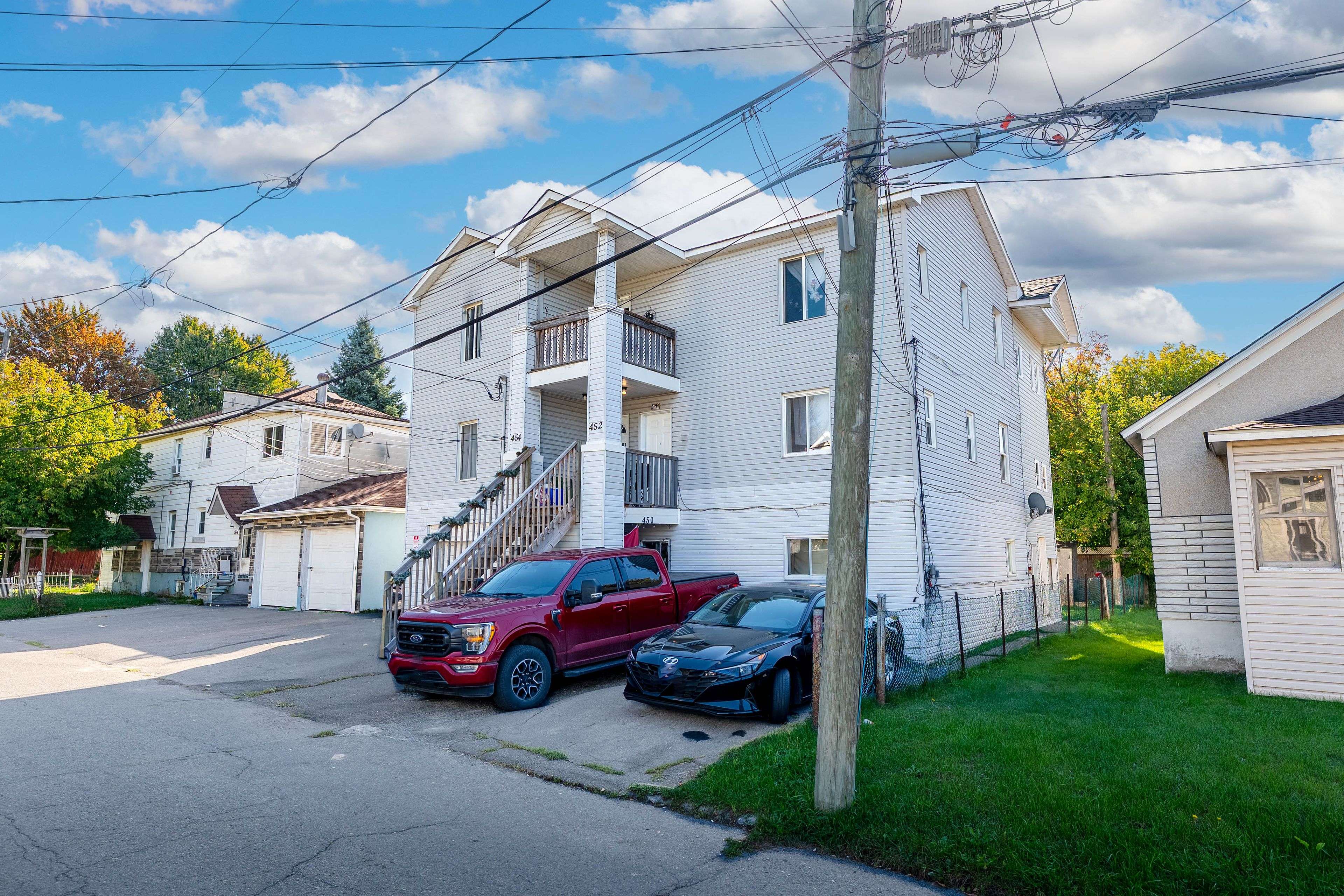 Cornwall, ON K6H 2T2,454 Eighth ST E