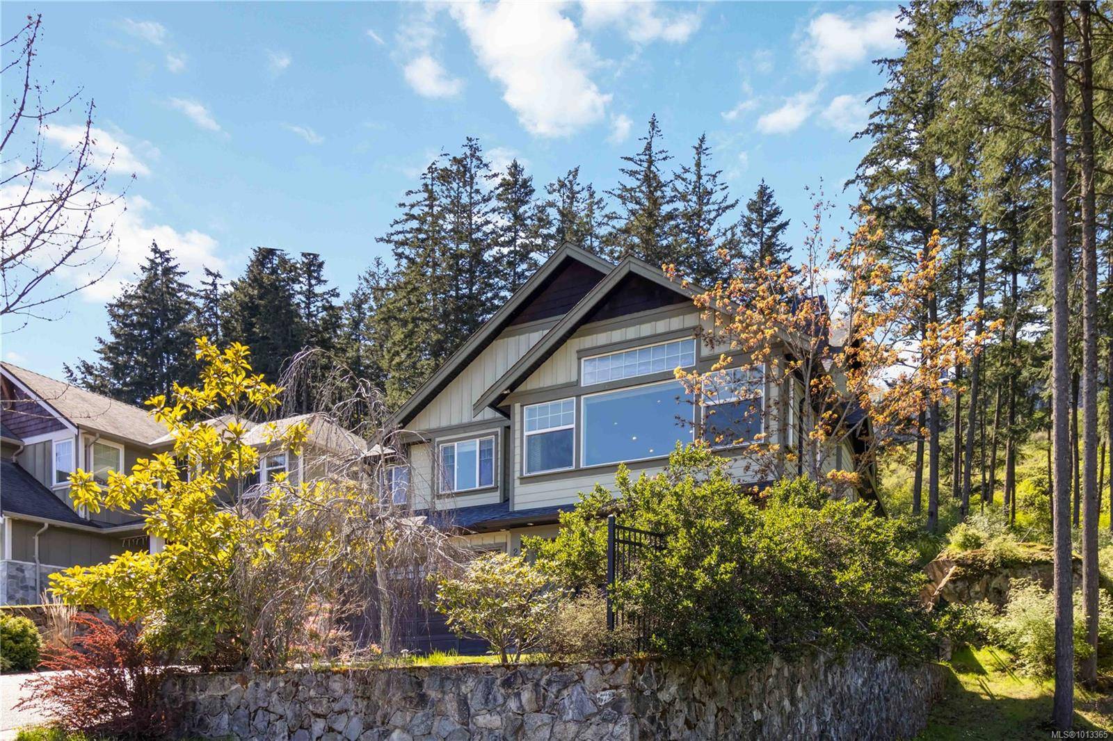 Langford, BC V9B 0L2,2200 Players Dr