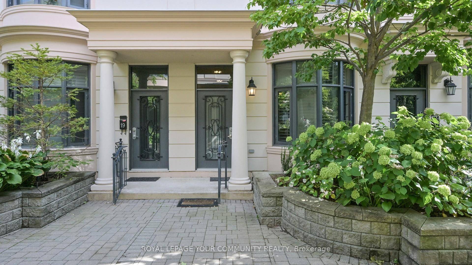 Toronto C15, ON M2K 3E8,27 Elkhorn DR #18