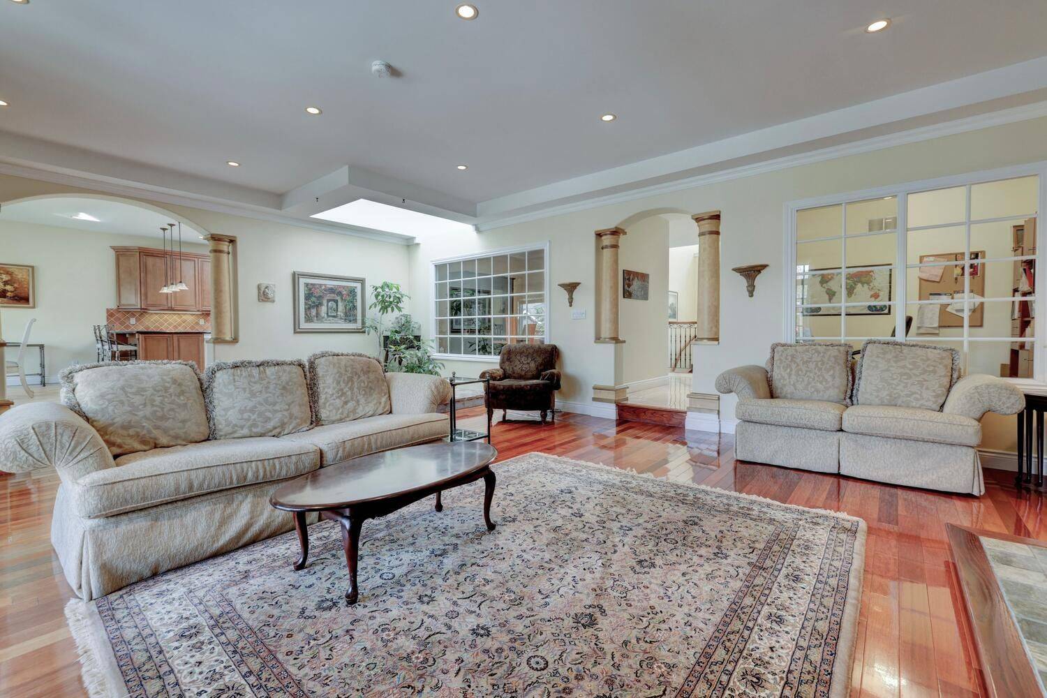 Mississauga, ON L5K 1B9,2141 Fowler LN