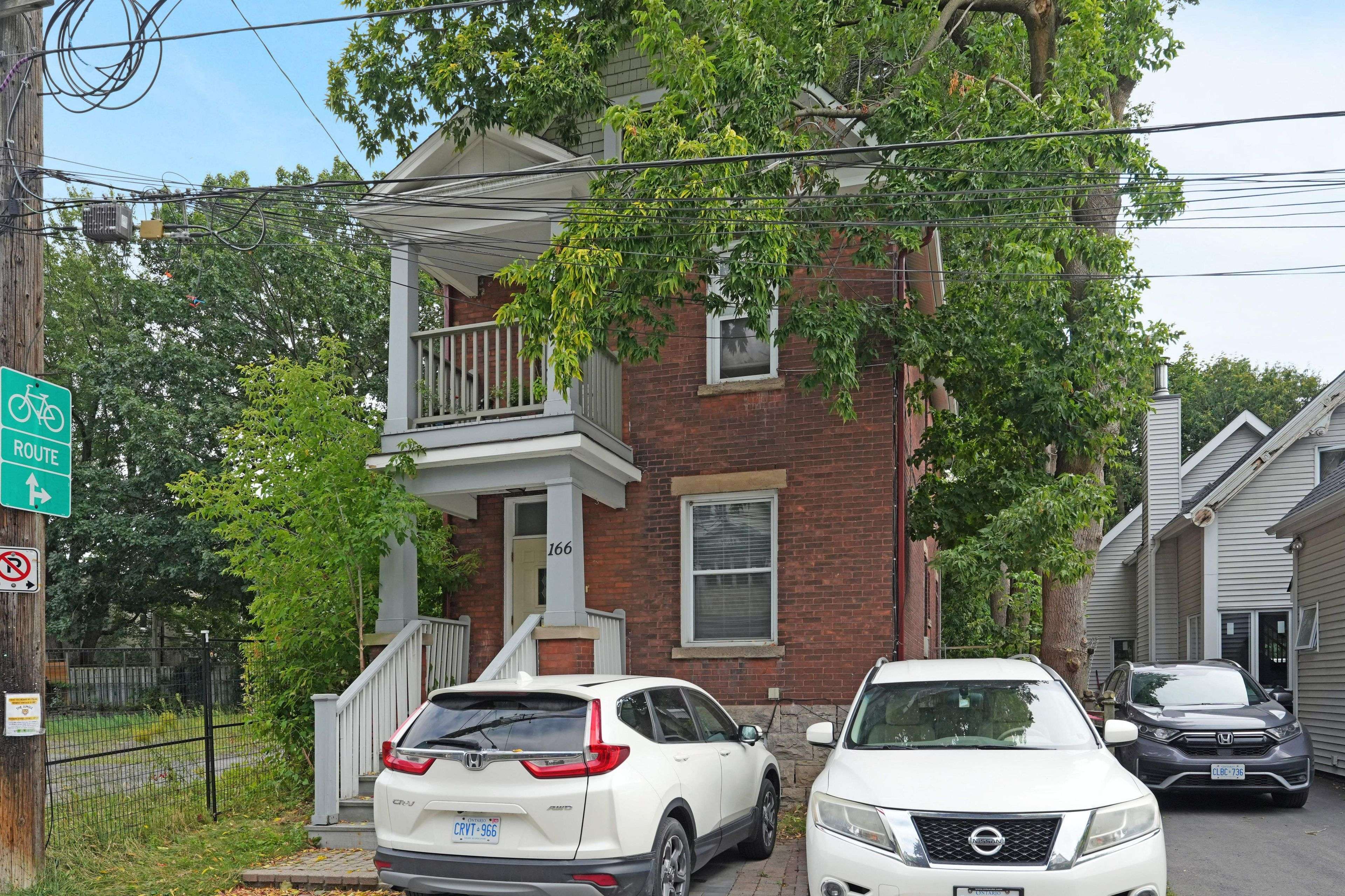 Glebe - Ottawa East And Area, ON K1S 2M9,166 Fifth AVE