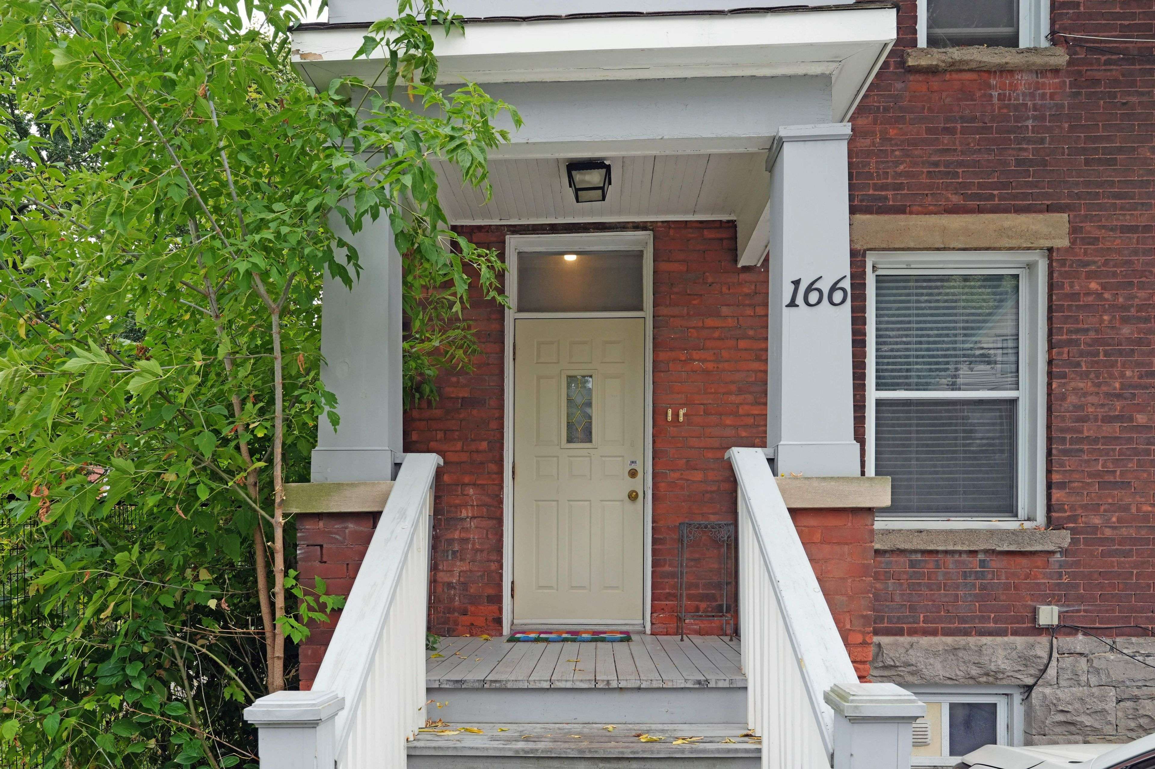 Glebe - Ottawa East And Area, ON K1S 2M9,166 Fifth AVE