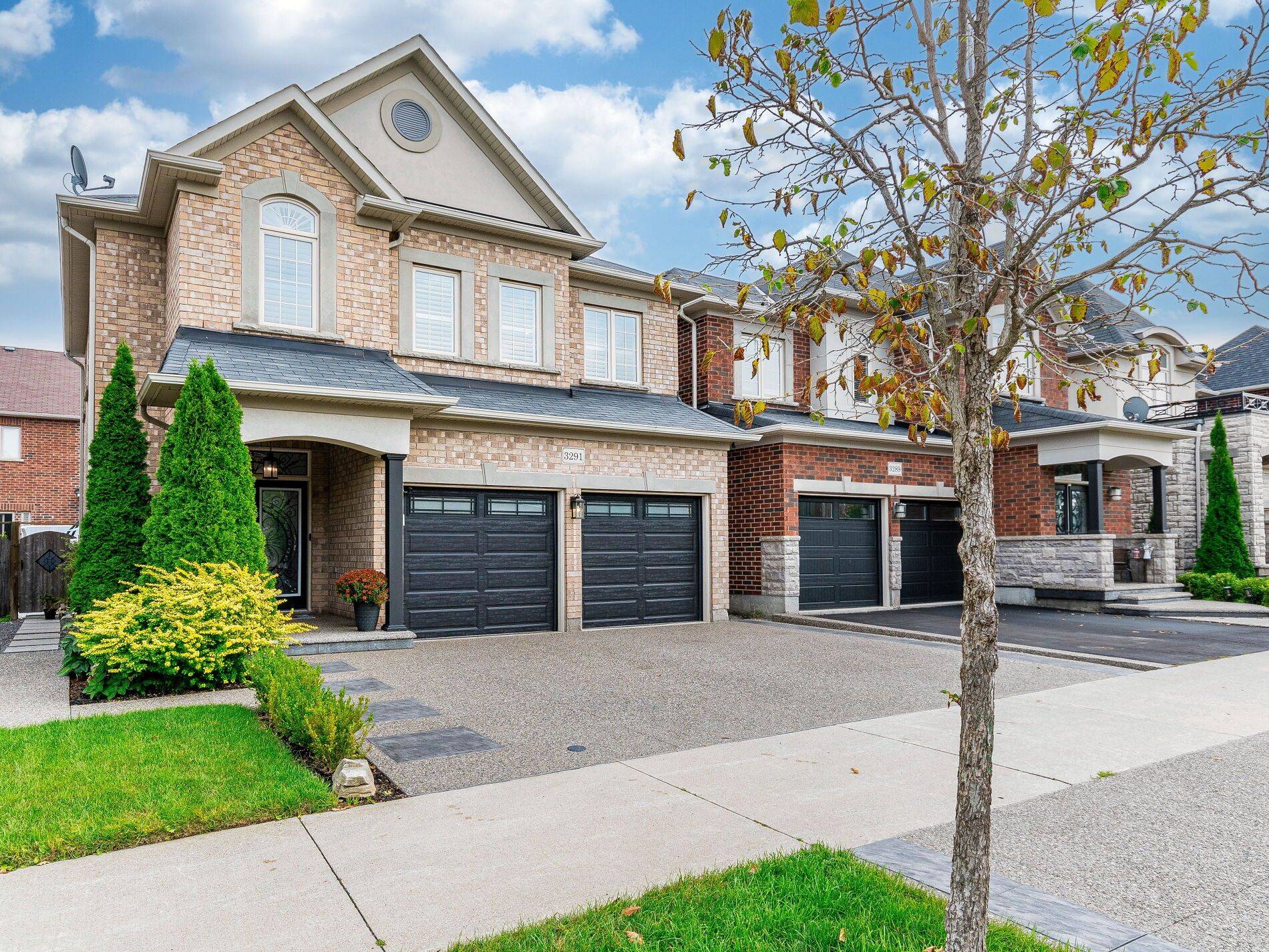 Burlington, ON L7M 0N7,3291 Steeplechase DR