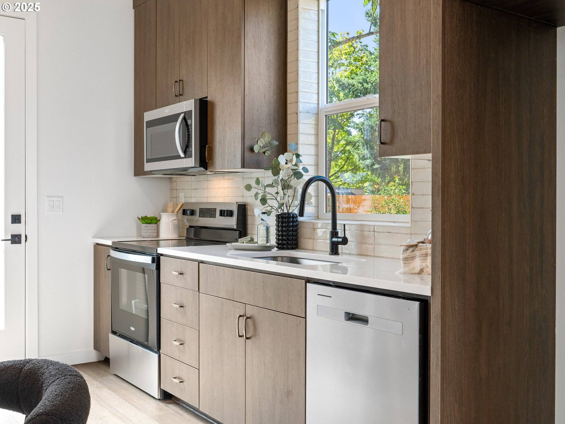 Portland, OR 97266,3246 SE 115th AVE