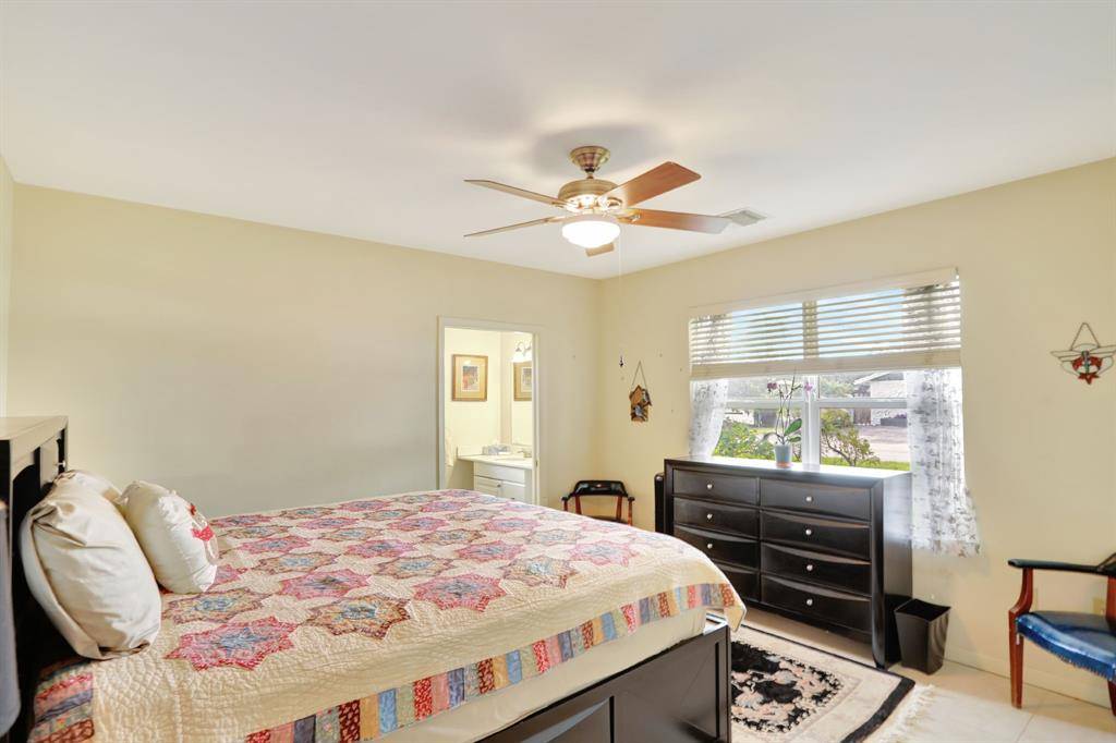 Pompano Beach, FL 33060,821 SW 13th Ct