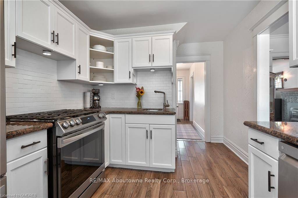 Hamilton, ON L8K 2C9,23 OTTAWA ST S