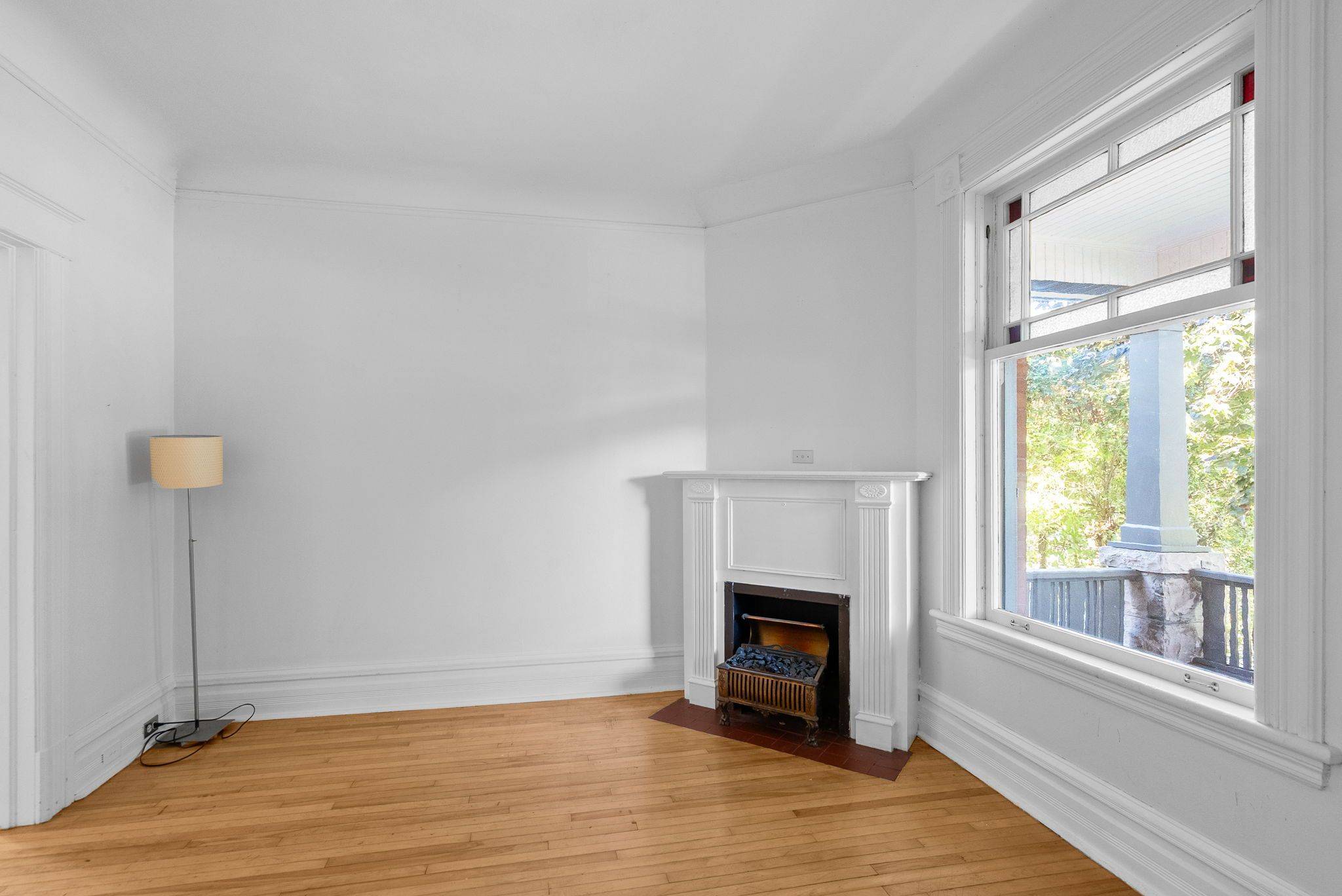 Ottawa Centre, ON K1R 5P9,507 Mcleod ST