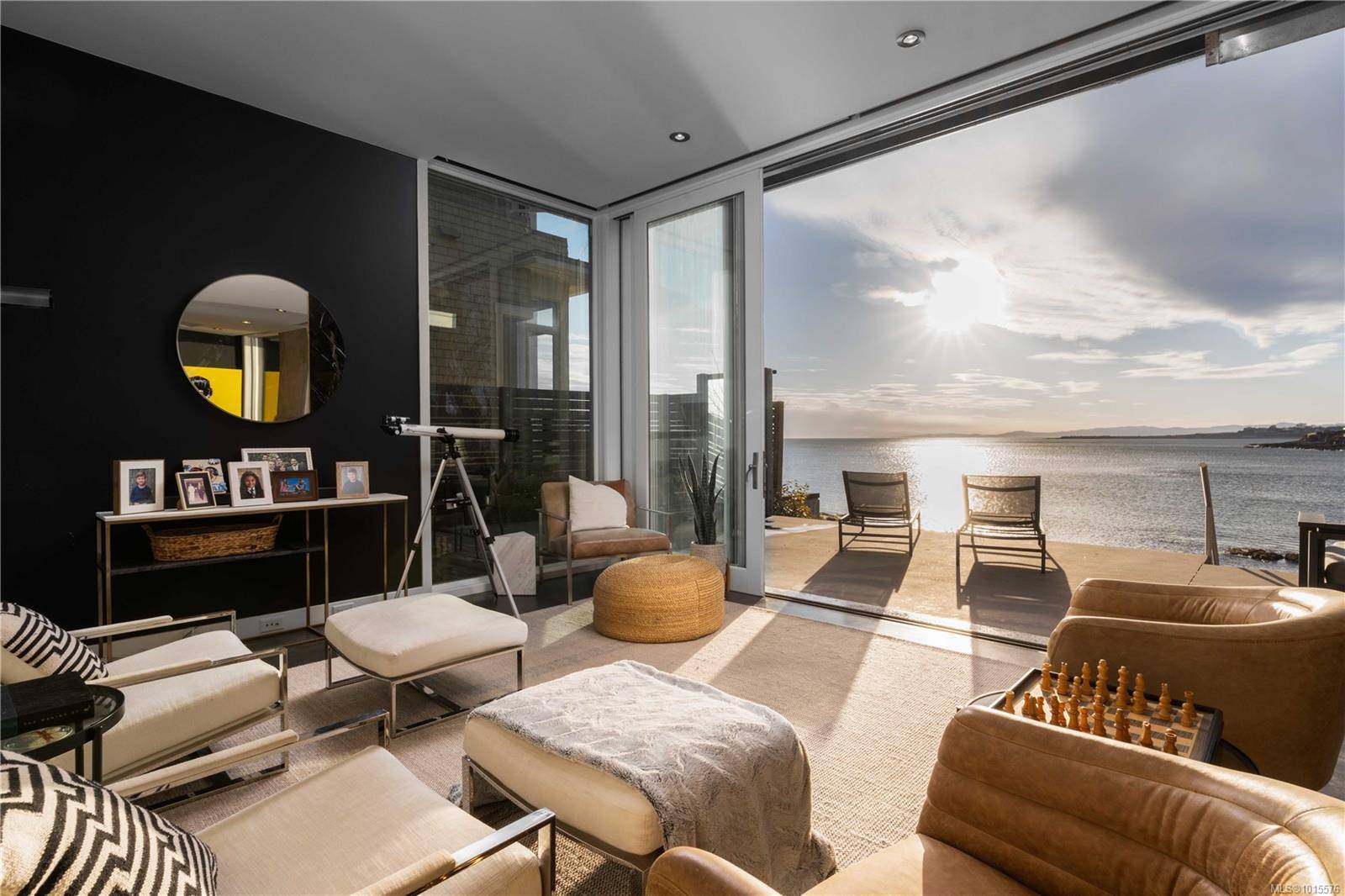 Oak Bay, BC V8S 4J8,2086 Marne St