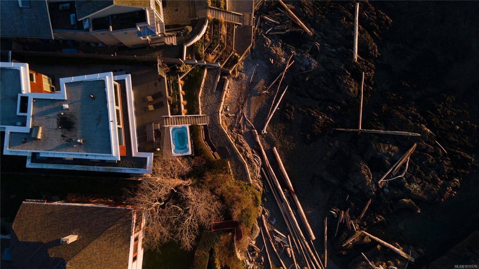 Oak Bay, BC V8S 4J8,2086 Marne St