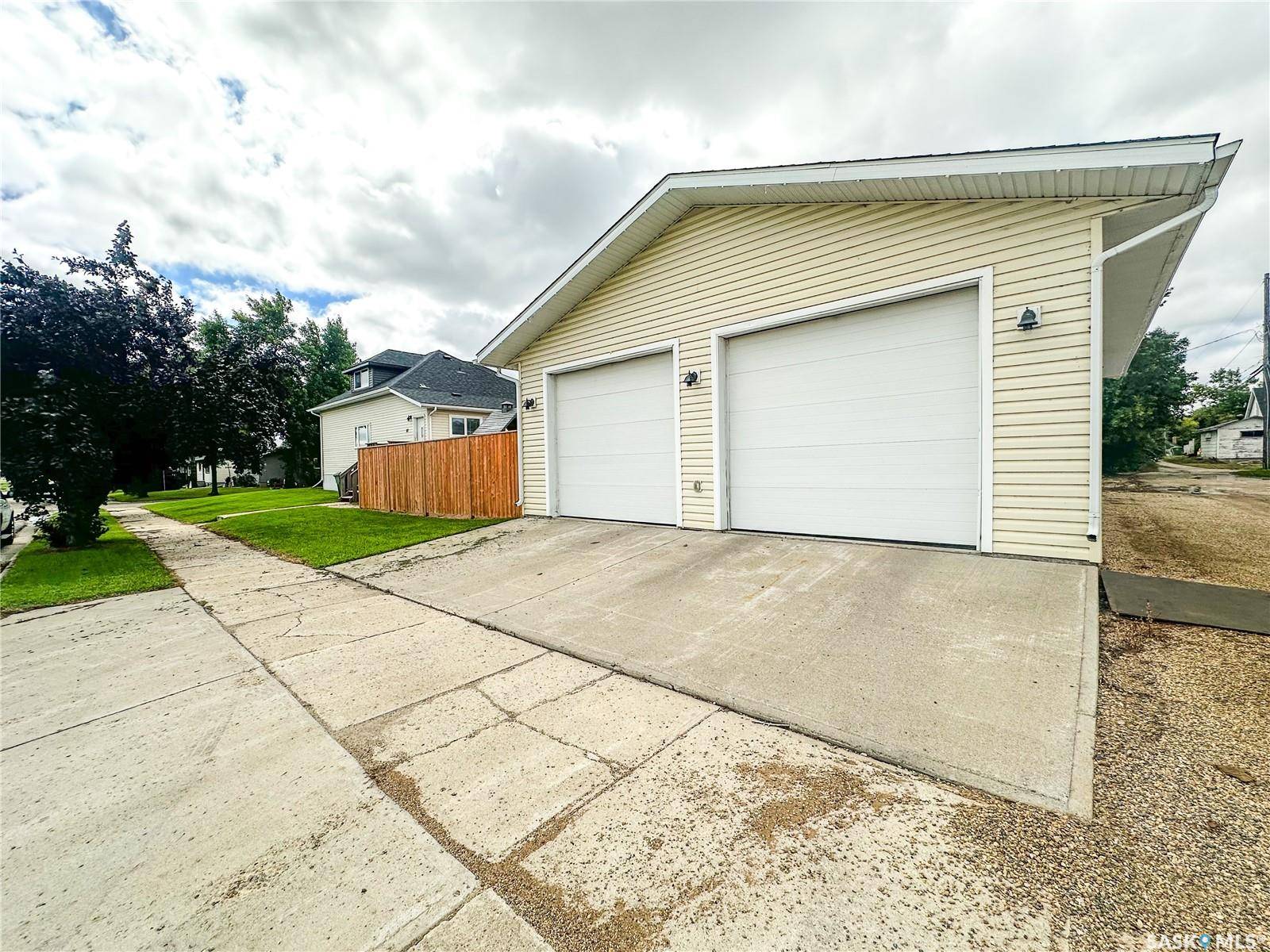 Yorkton, SK S3N 0A1,87 Collacott STREET W