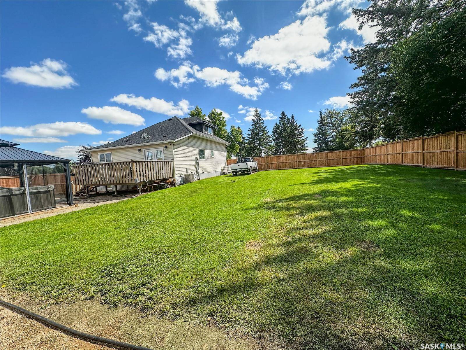 Yorkton, SK S3N 0A1,87 Collacott STREET W