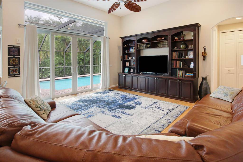 Plantation, FL 33323,11660 NW 23rd St