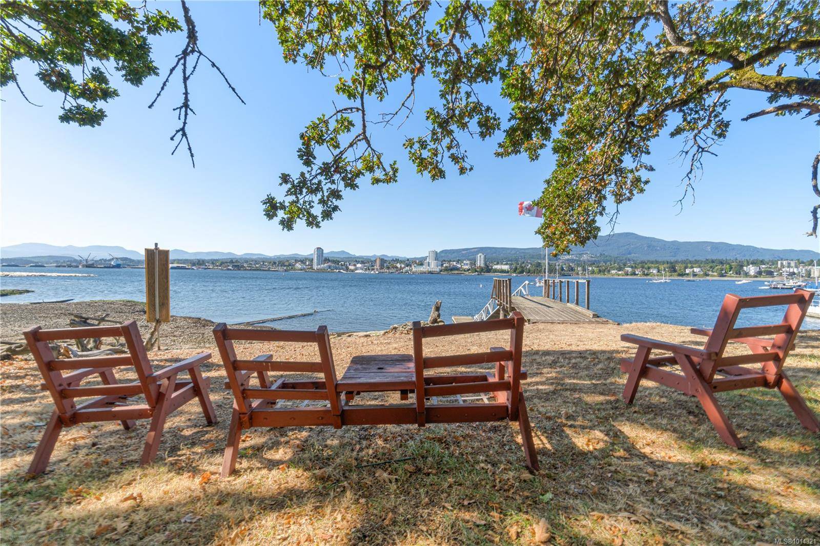 Protection Island, BC V9R 6R1,4 Pirates Lane