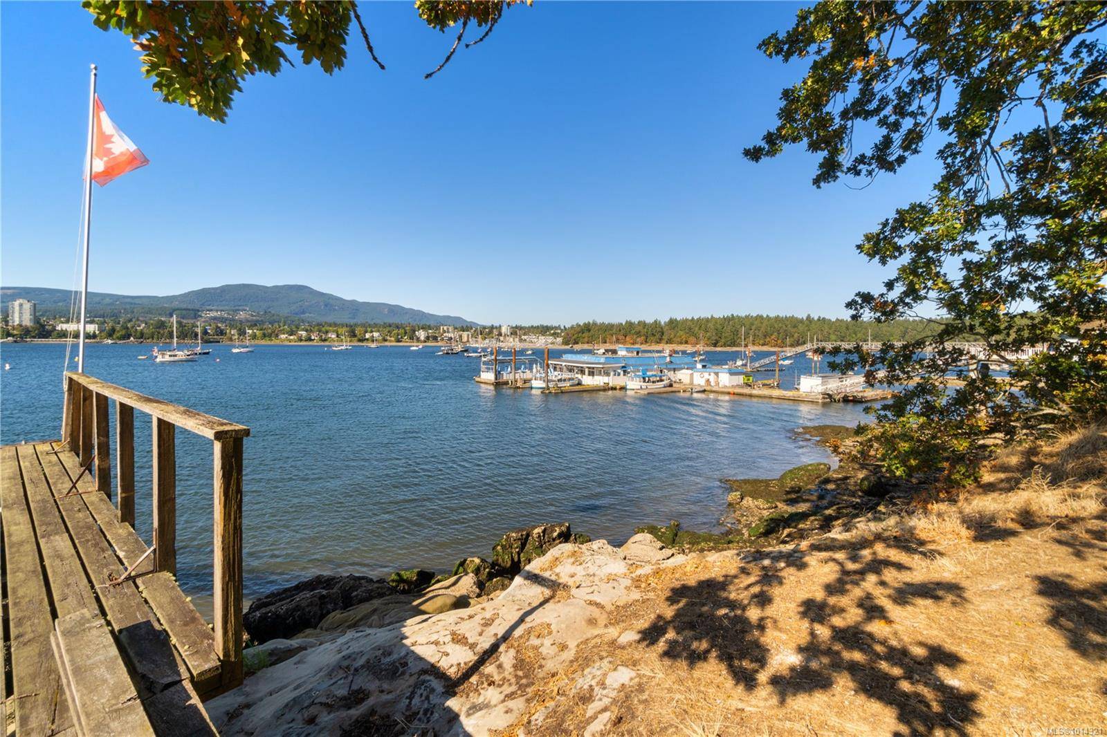 Protection Island, BC V9R 6R1,4 Pirates Lane