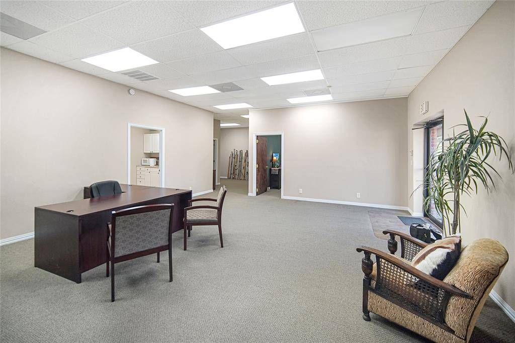 Jacksboro, TX 76458,203 S Church Street