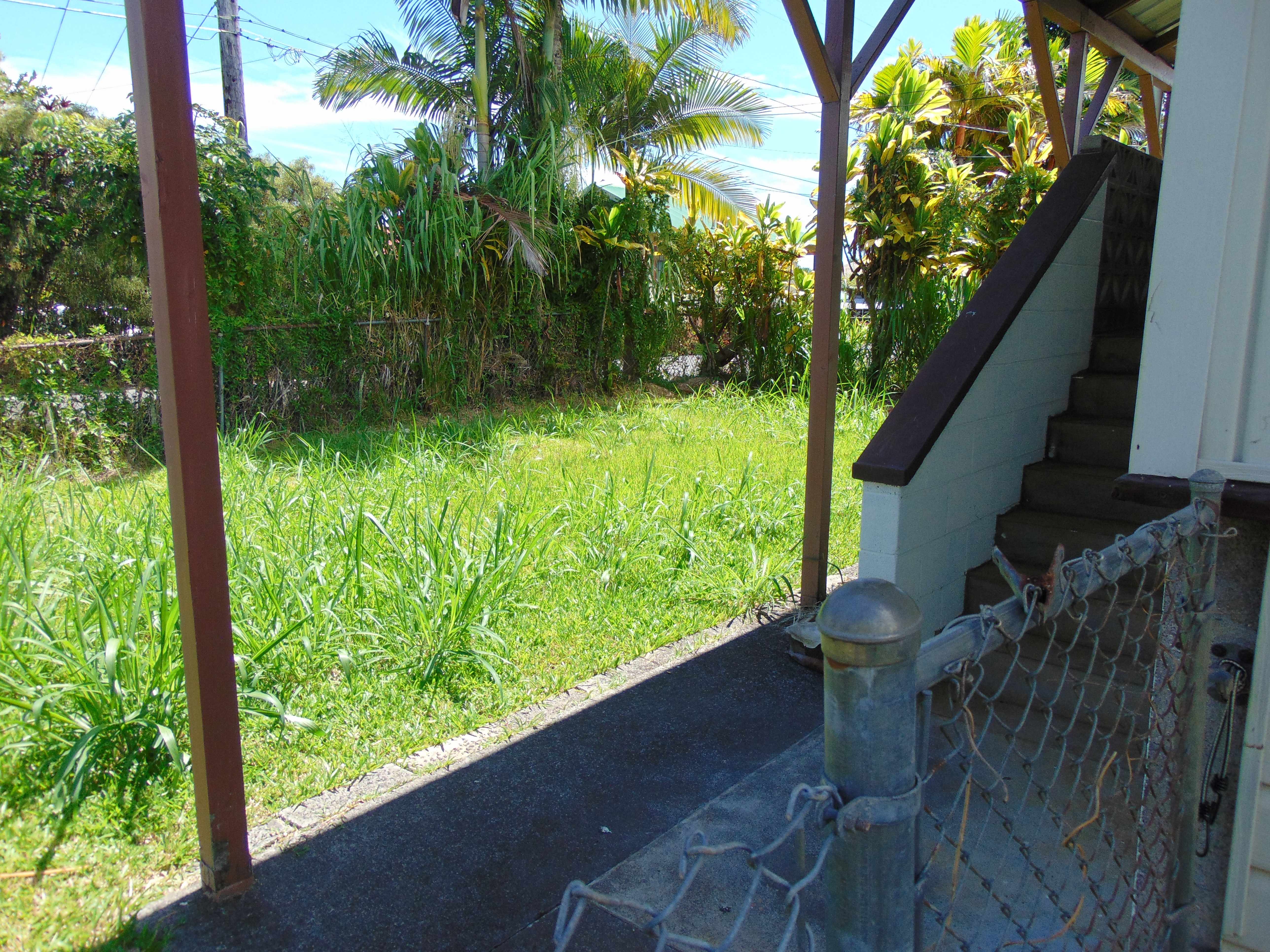 27-223 D RD, Papaikou, HI 96781