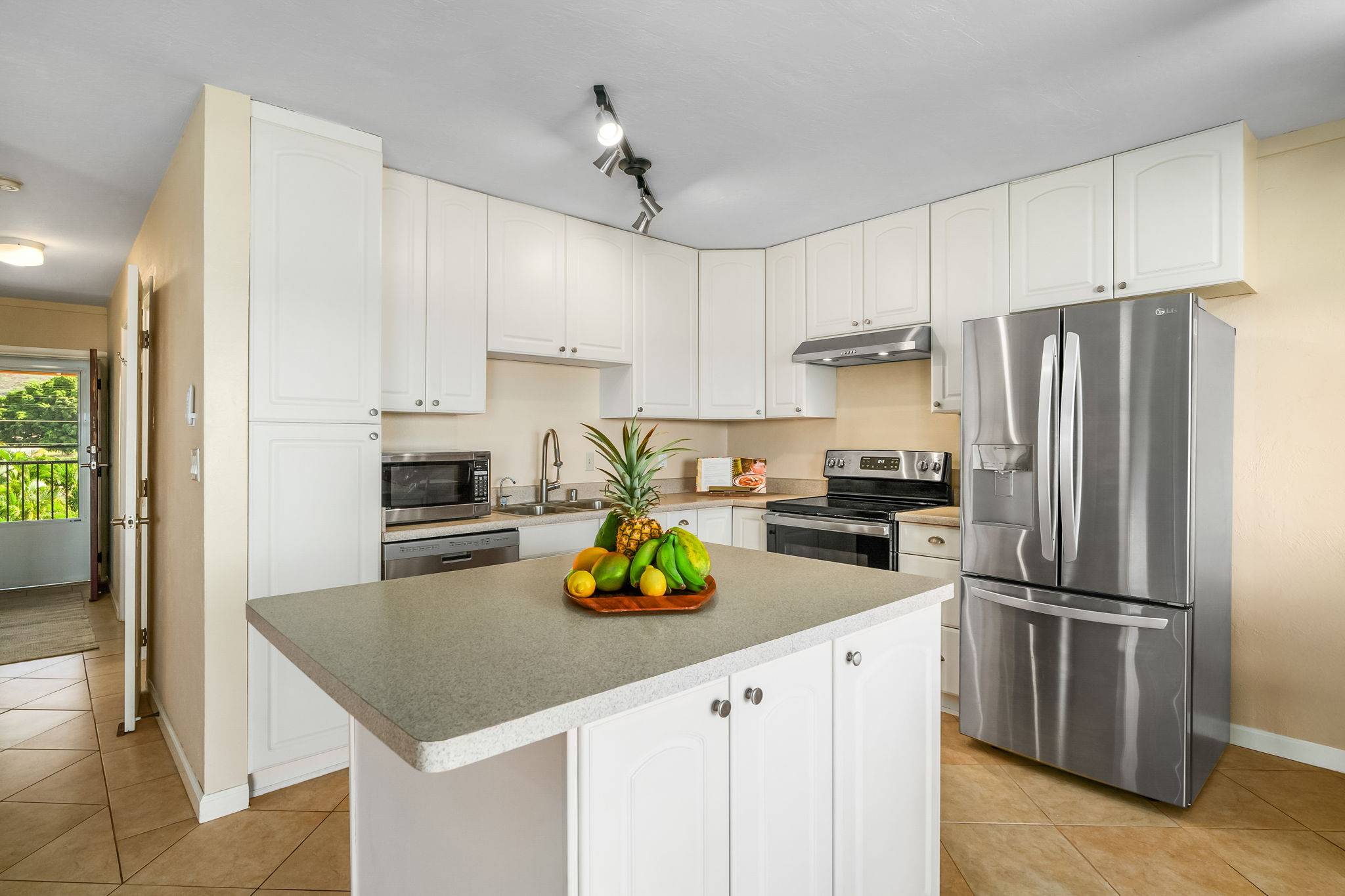 Waimea, HI 96796,4451 MOANA RD #309