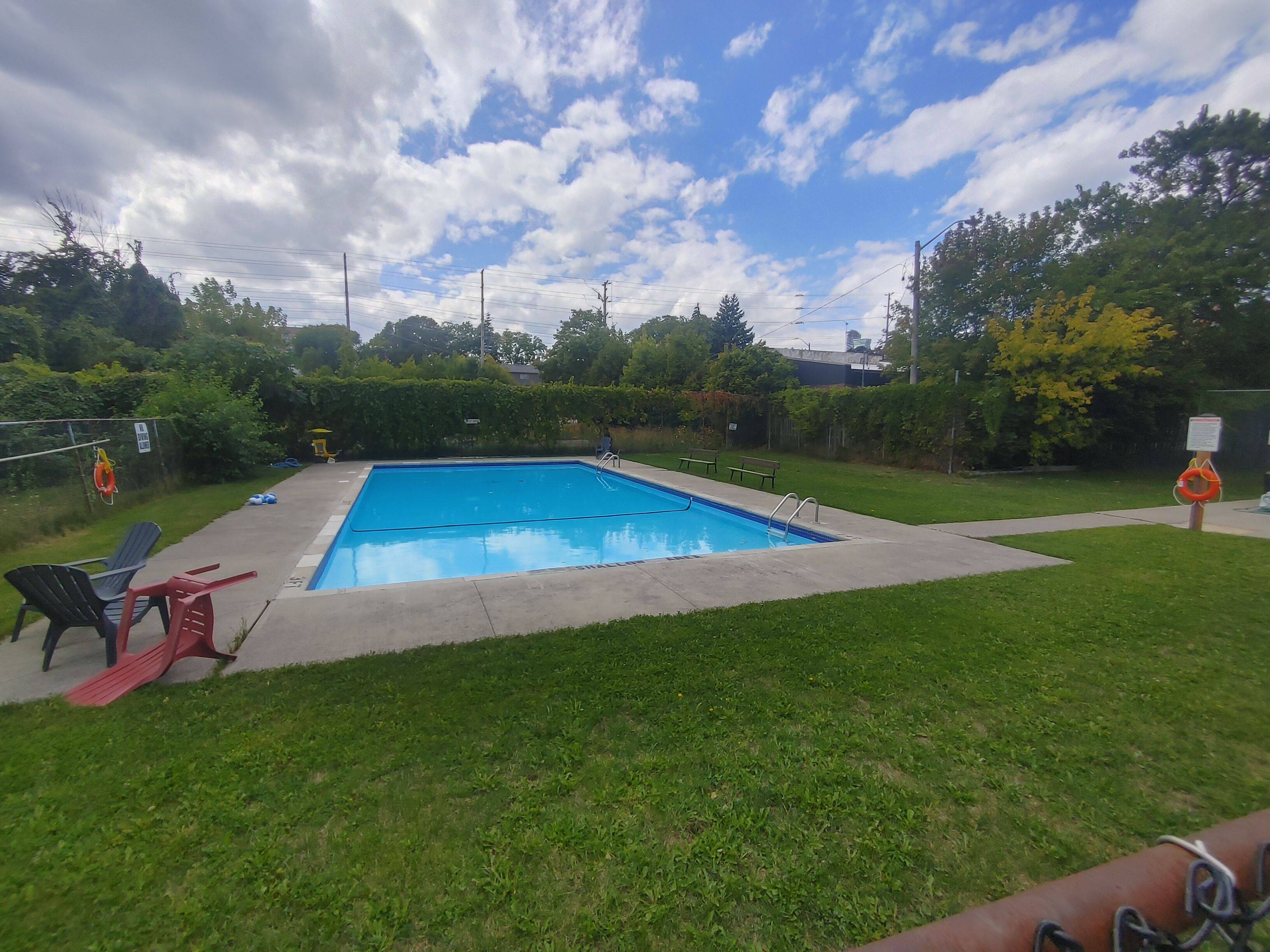 Mississauga, ON L5A 3M2,180 Mississauga Valley BLVD #124