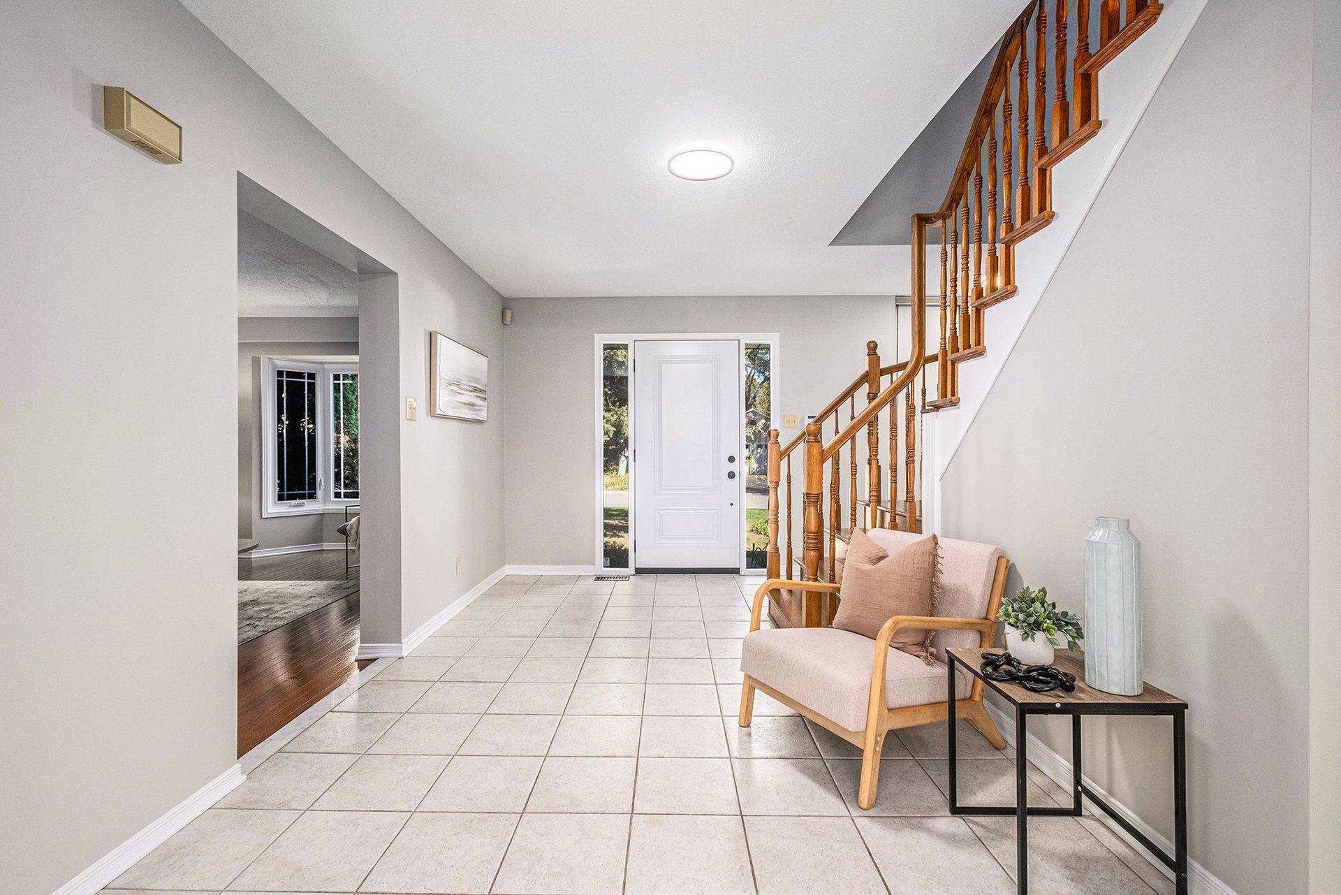 Stittsville - Munster - Richmond, ON K2S 0R9,914 Long Meadow WAY