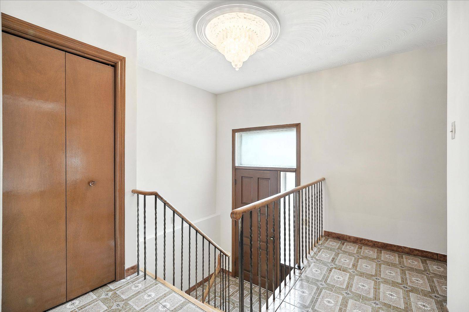 Toronto E08, ON M1J 3L8,72 Fred Bland CRES