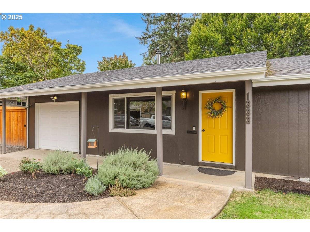 Lafayette, OR 97127,1333 N ADAMS ST