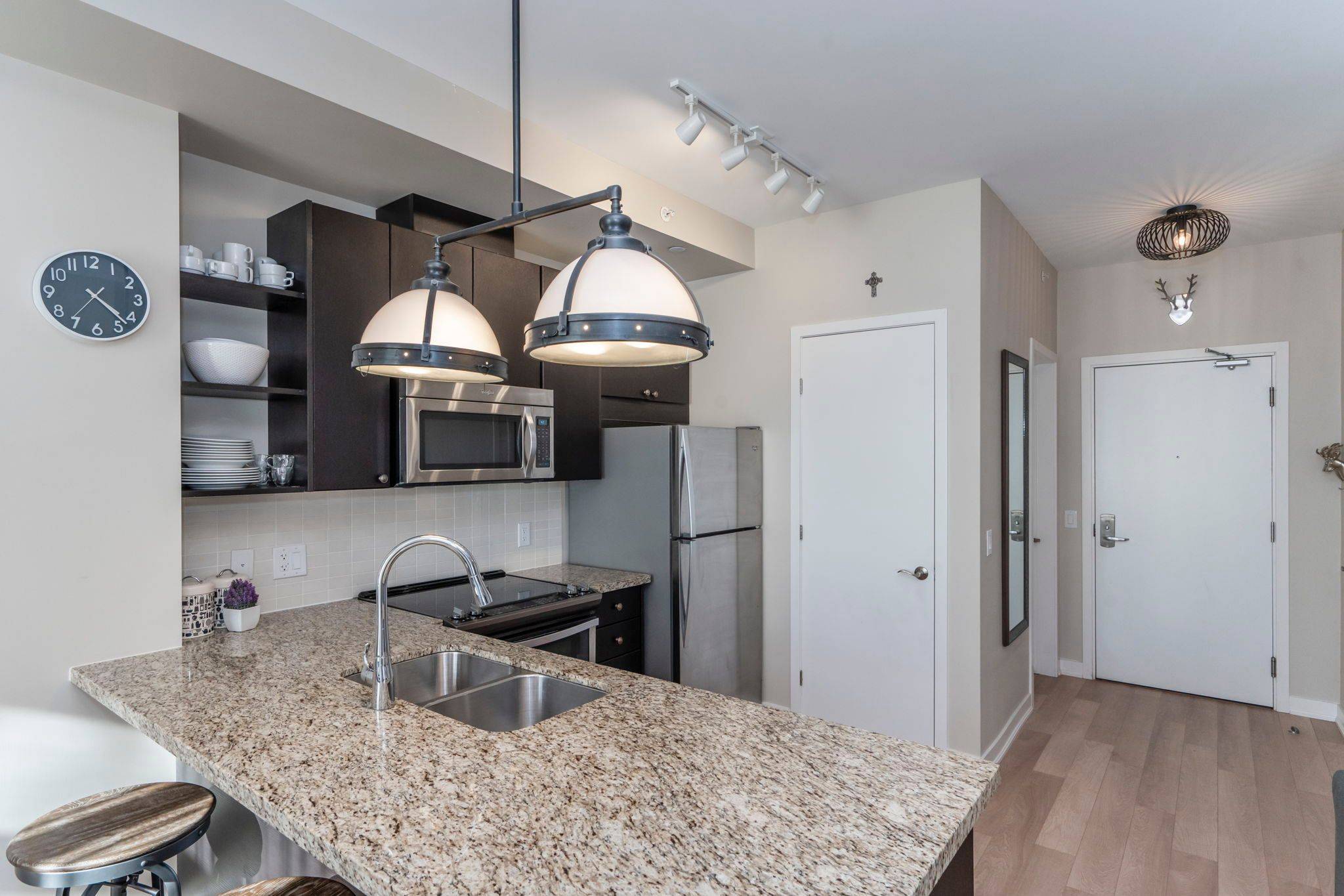 Oro-medonte, ON L4M 4Y8,40 Horseshoe BLVD #207