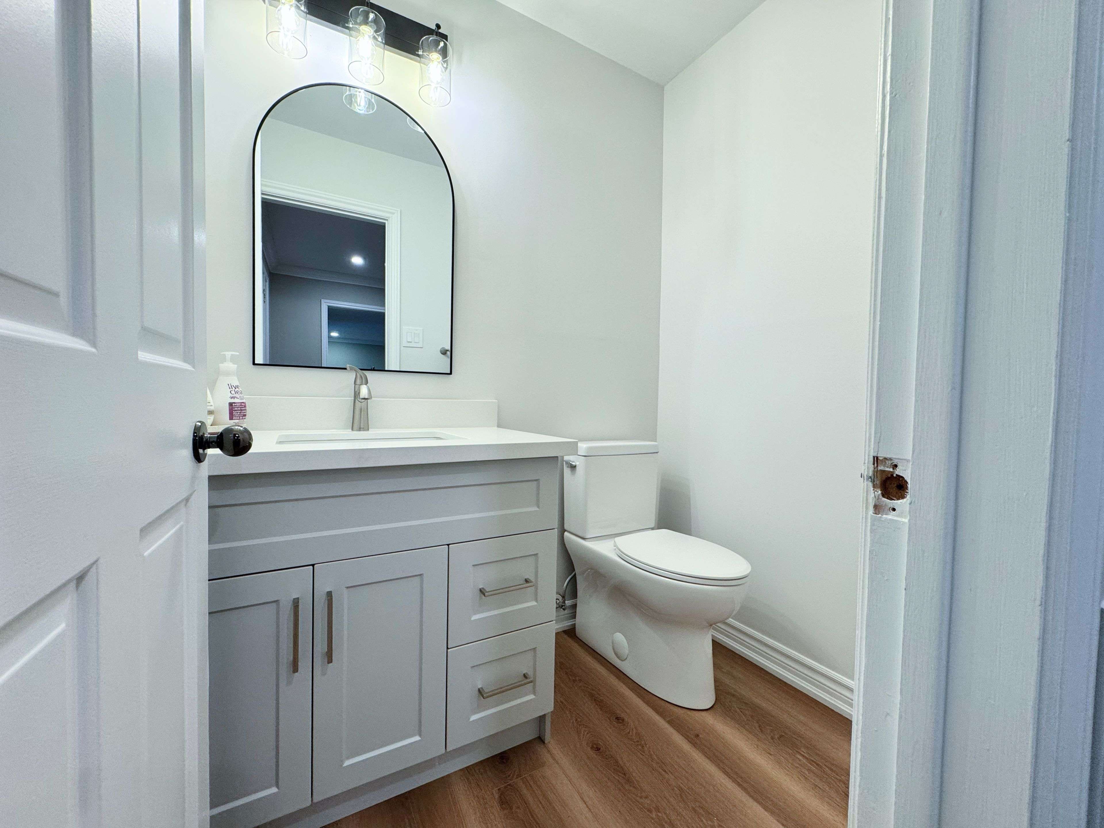 Caledon, ON L7E 4B3,33 Gibson Lake DR