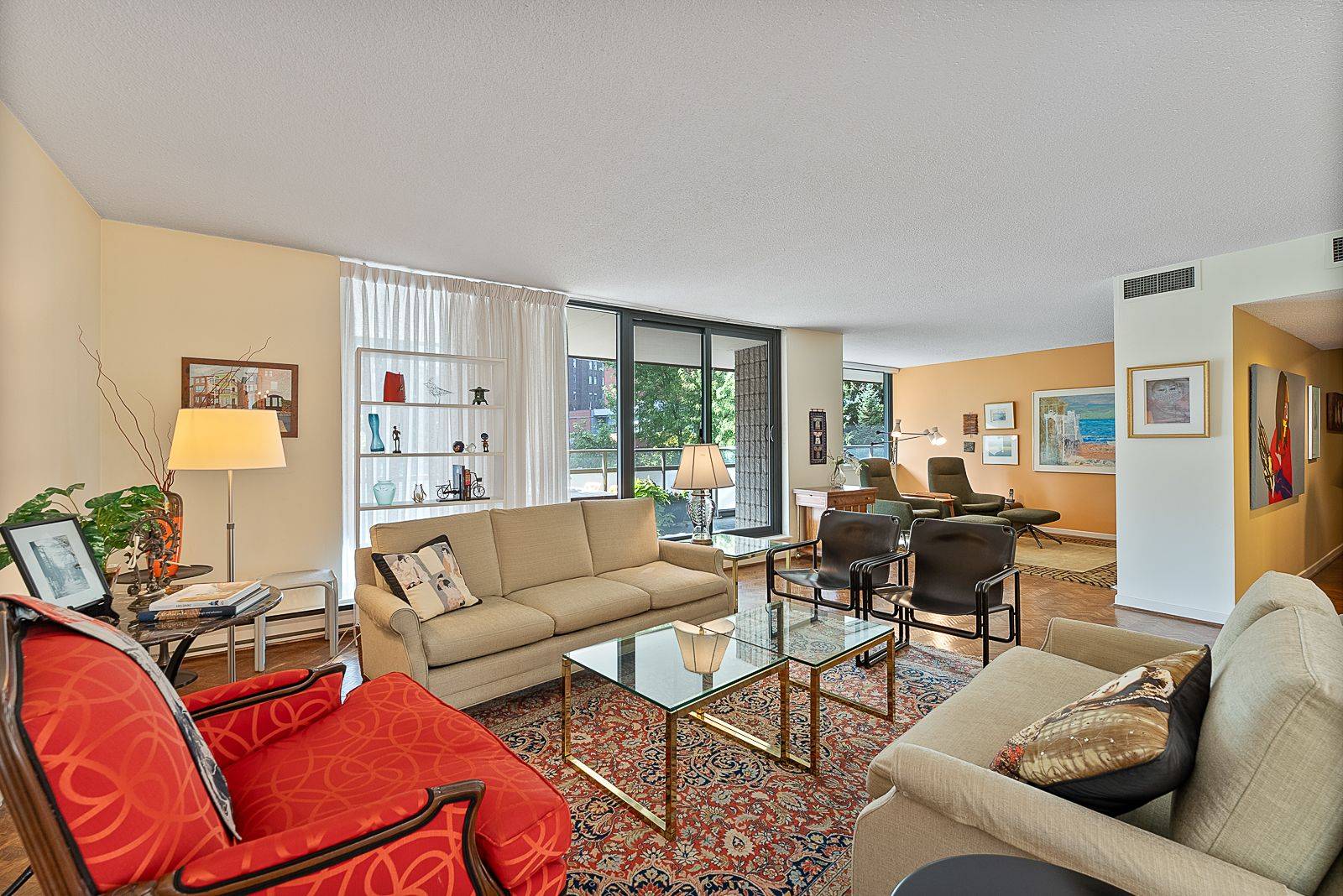 Toronto C09, ON M4W 1L9,66 Collier ST #2C