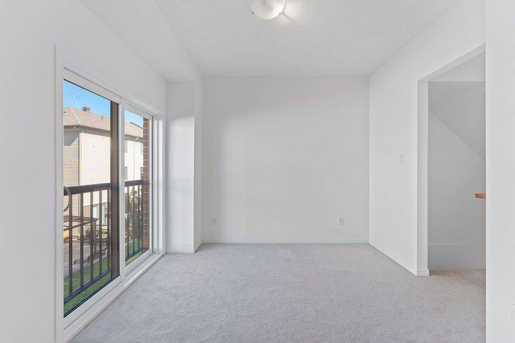 Orleans - Cumberland And Area, ON K1E 0B4,538 Recolte Private